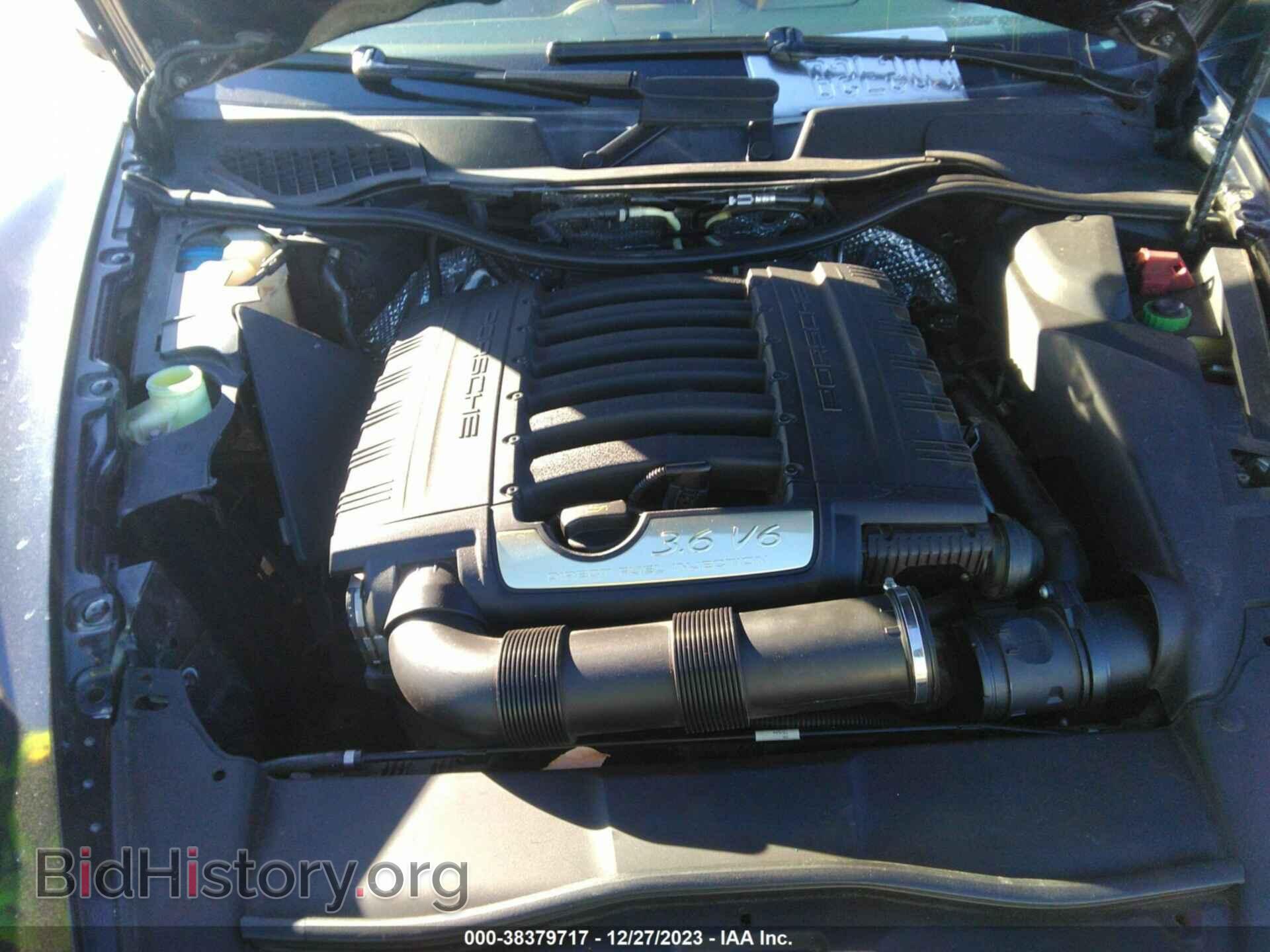 2011 PORSCHE CAYENNE - VIN: WP1AA2A26BLA00758 - Фото 10