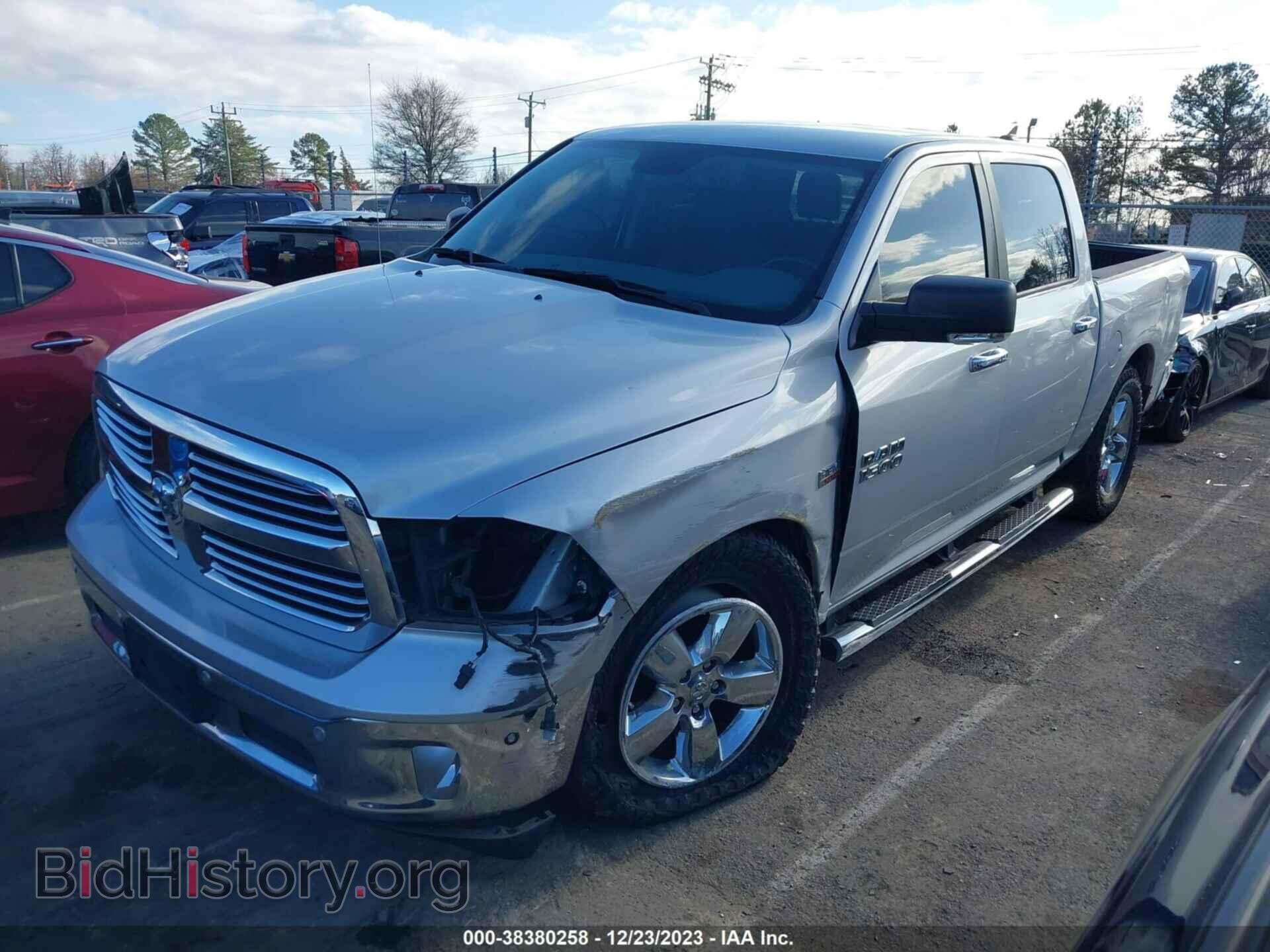 2016 RAM 1500 - VIN: 1C6RR6LT4GS341025 - Фото 2