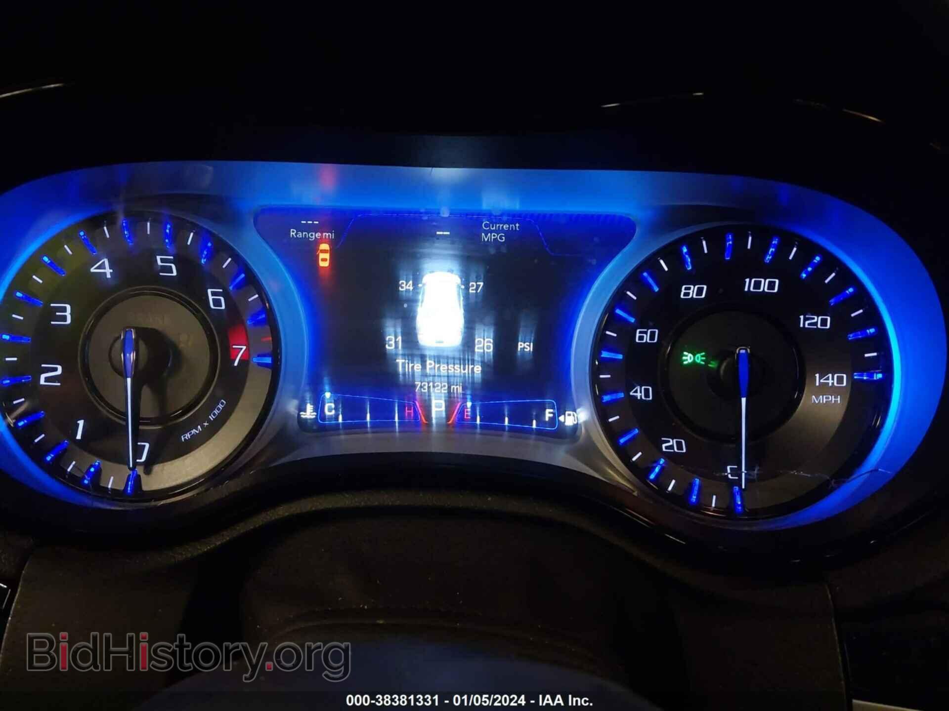 2018 CHRYSLER 300 - VIN: 2C3CCAGG0JH224965 - Фото 16