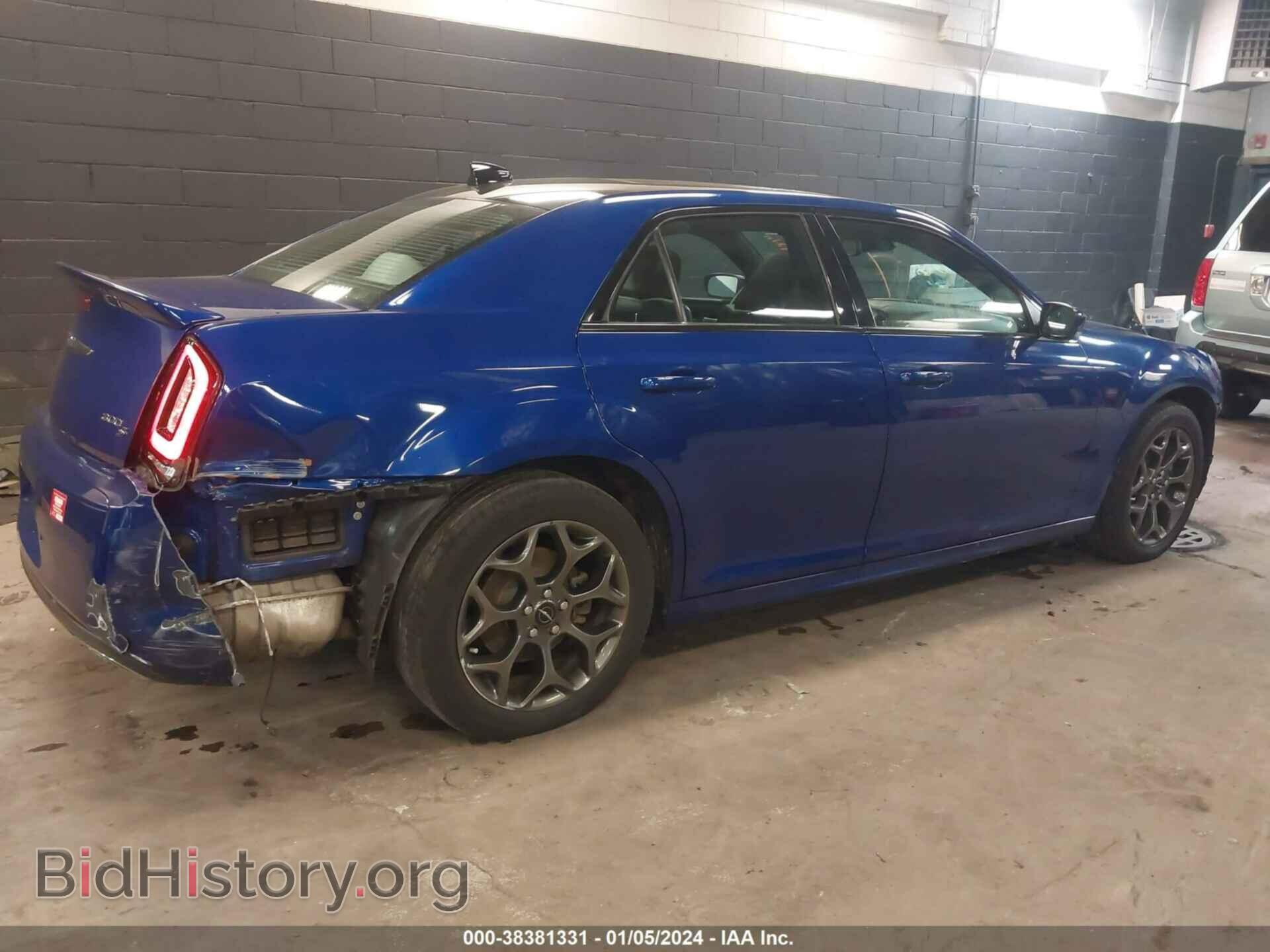 2018 CHRYSLER 300 - VIN: 2C3CCAGG0JH224965 - Фото 4