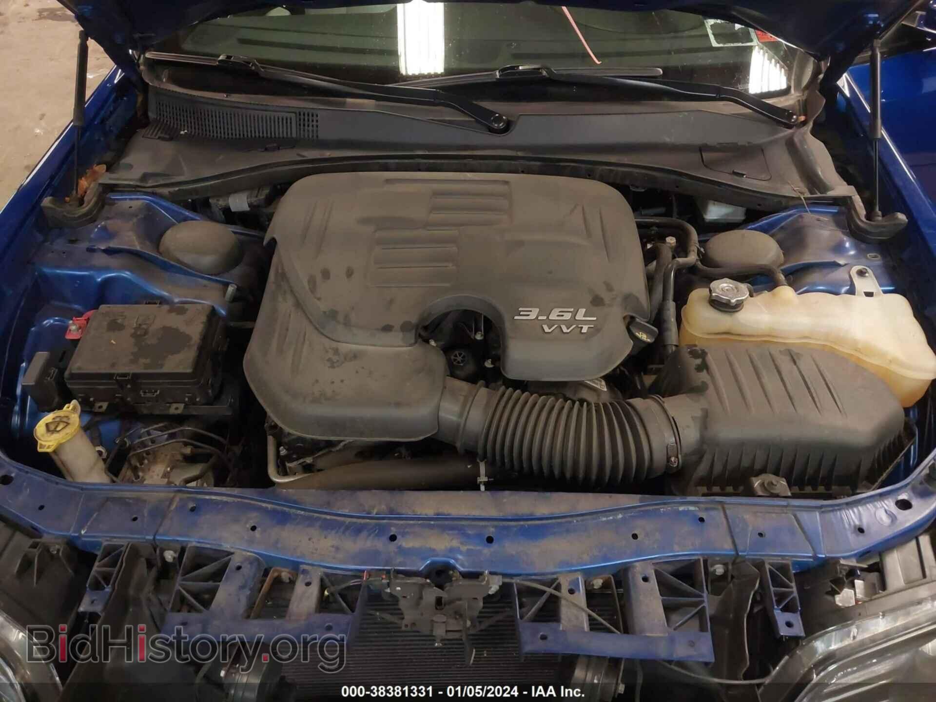 2018 CHRYSLER 300 - VIN: 2C3CCAGG0JH224965 - Фото 10