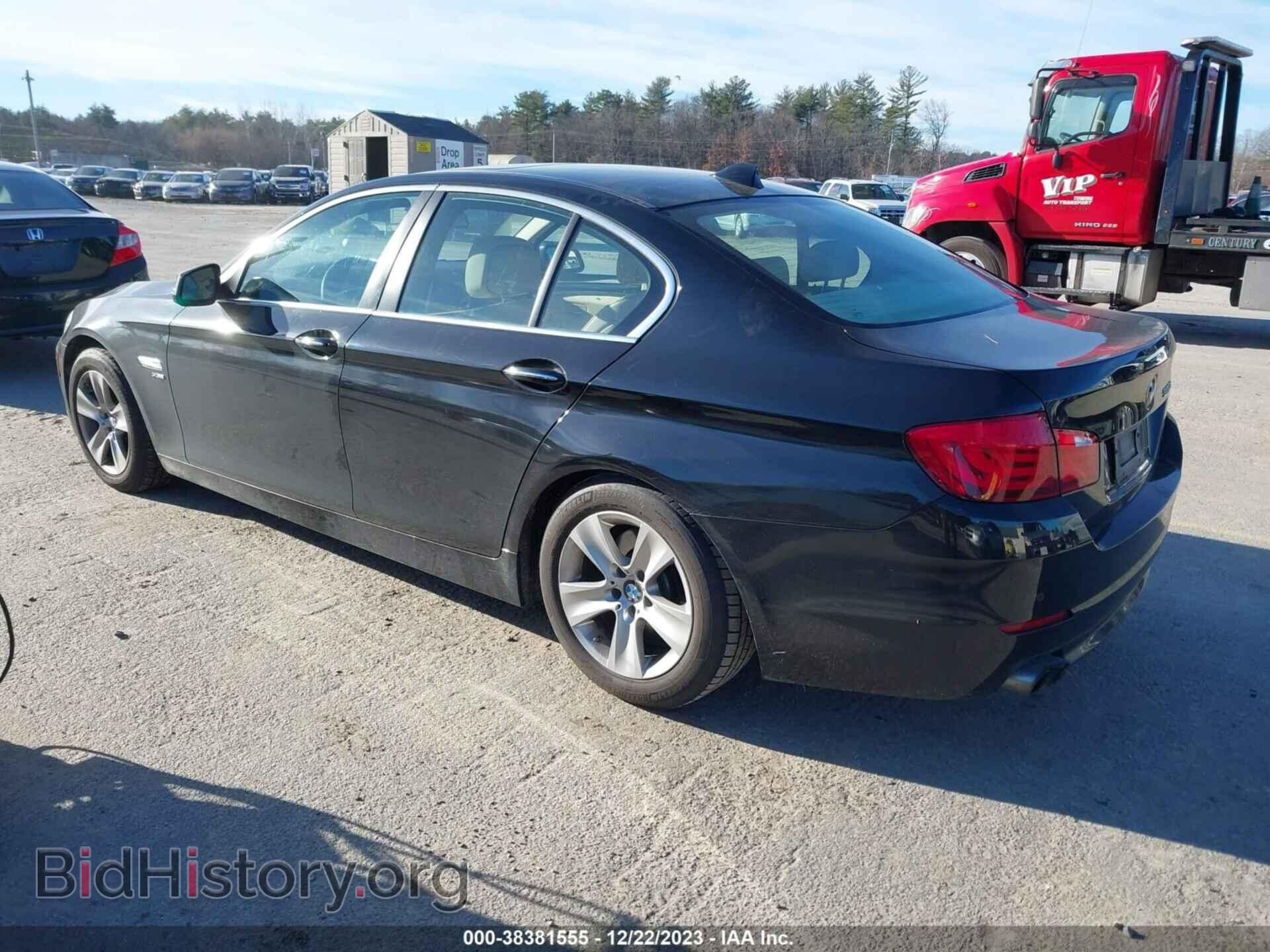 2012 BMW 528I - VIN: WBAXH5C59CDW10520 - Photo 3