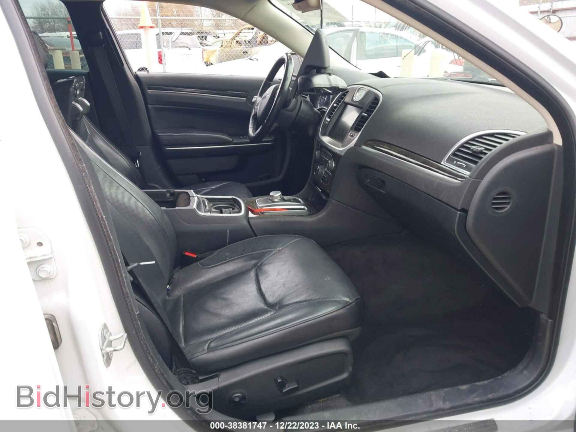 2015 CHRYSLER 300C - VIN: 2C3CCAKGOFH769577 - Фото 5