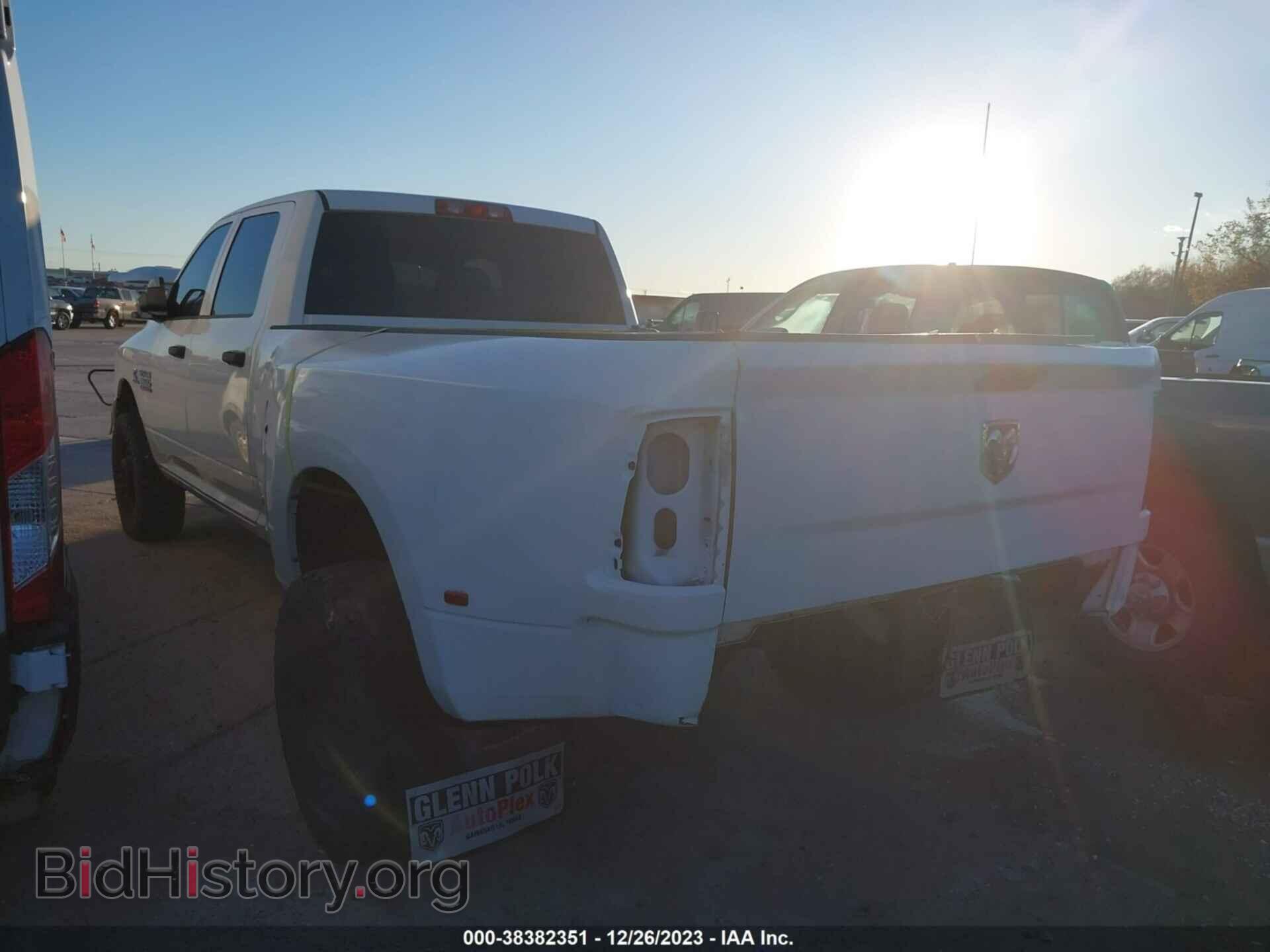 2014 RAM 3500 - VIN: 3C63RRGL3EG326229 - Фото 3