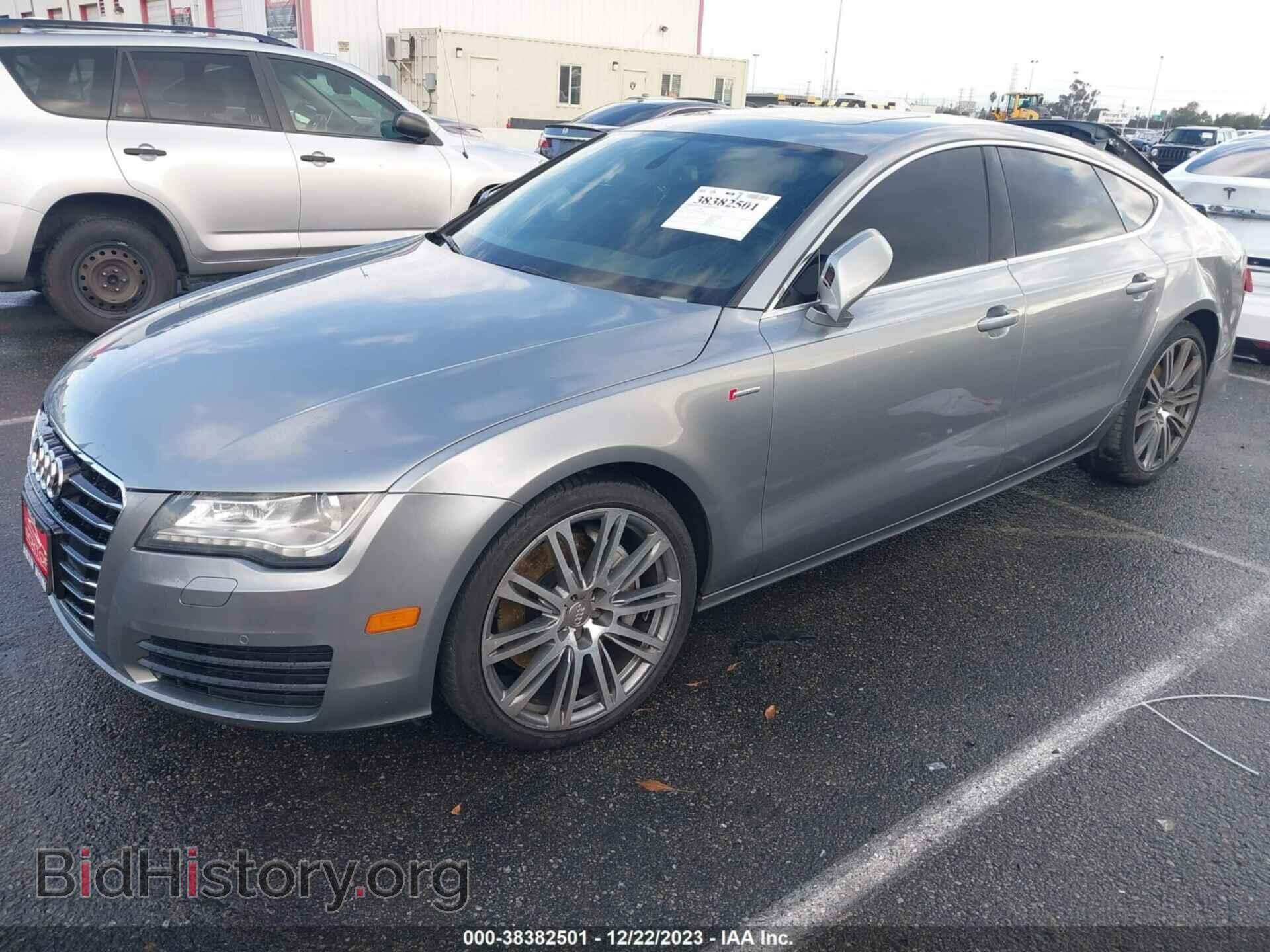 2013 AUDI A7 - VIN: WAUYGAFC6DN125631 - Фото 2