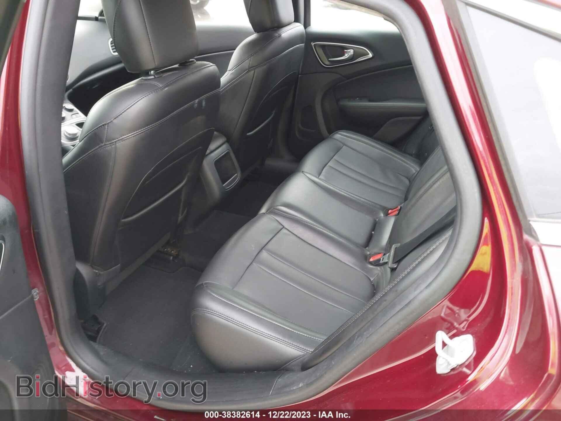 2016 CHRYSLER 200 - VIN: 1C3CCCAB0GN172715 - Фото 8