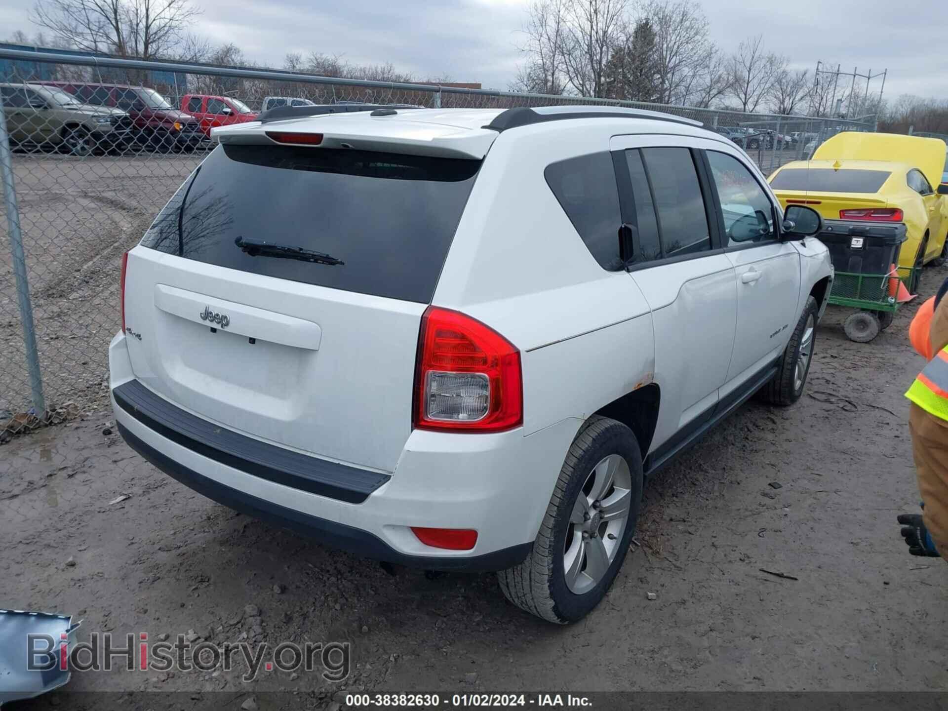2012 JEEP COMPASS - VIN: 1C4NJDBB2CD676780 - Photo 4