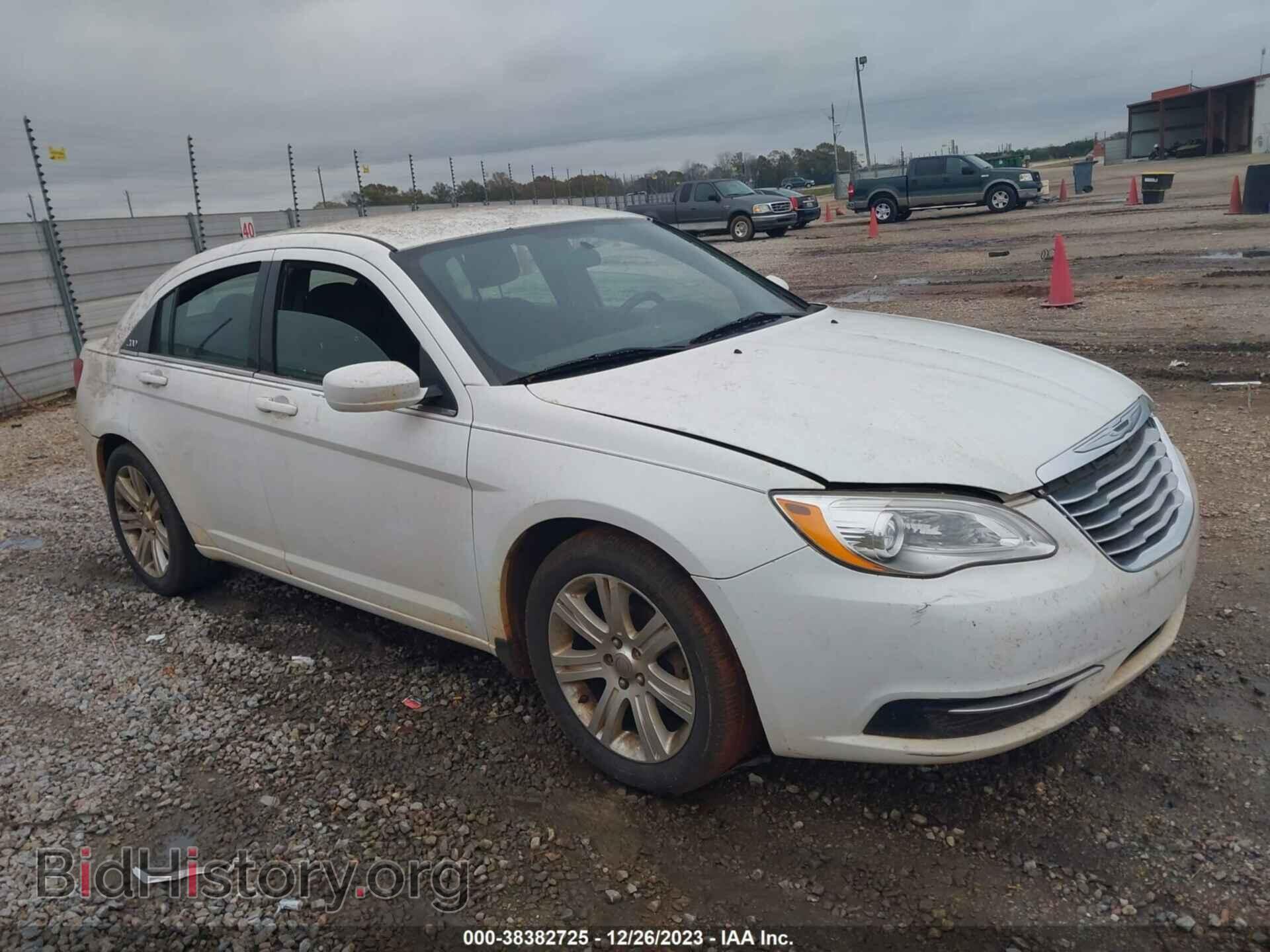 Фотография 1C3CCBBG7DN531834 - CHRYSLER 200 2013
