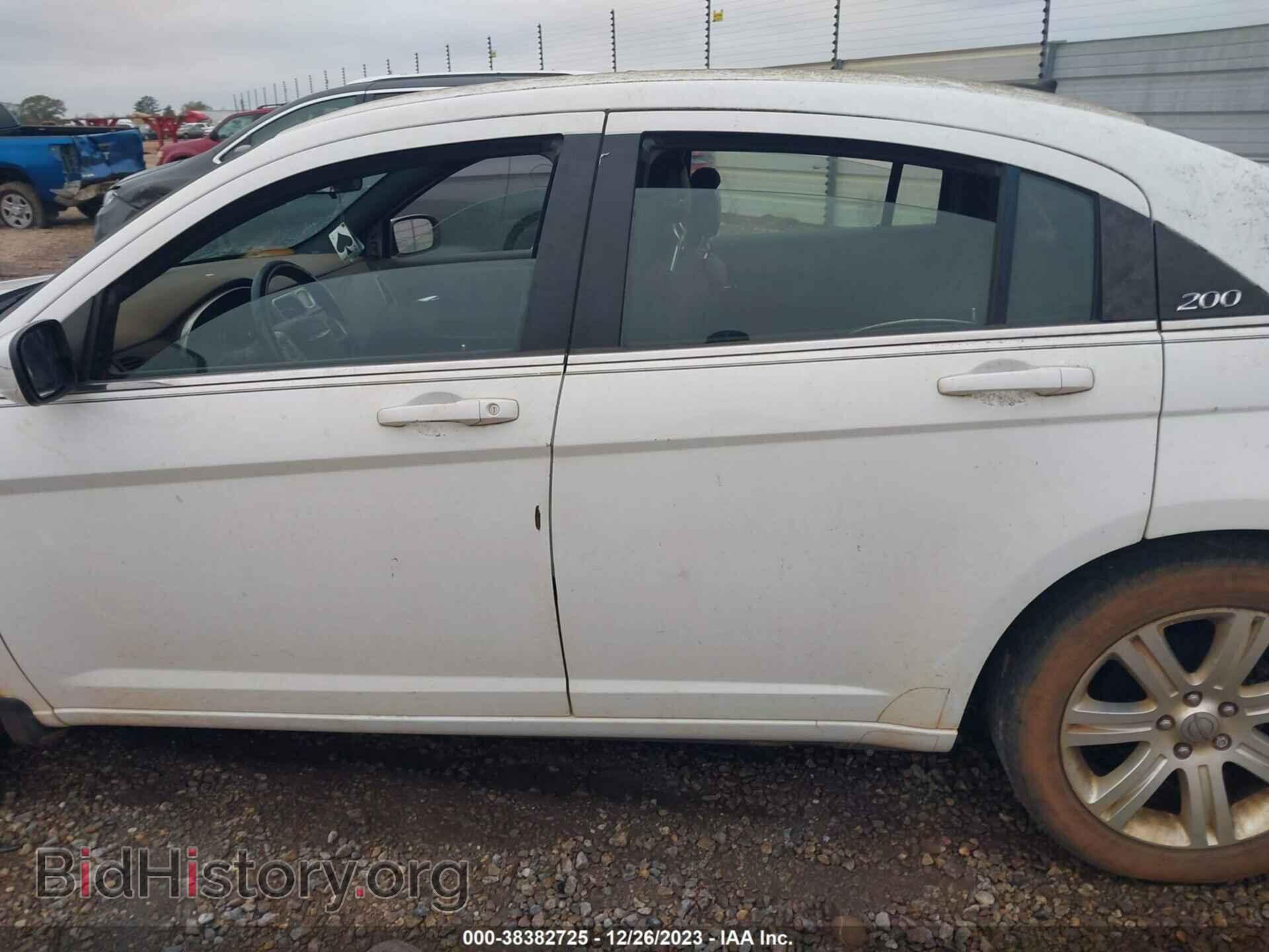2013 CHRYSLER 200 - VIN: 1C3CCBBG7DN531834 - Фото 6