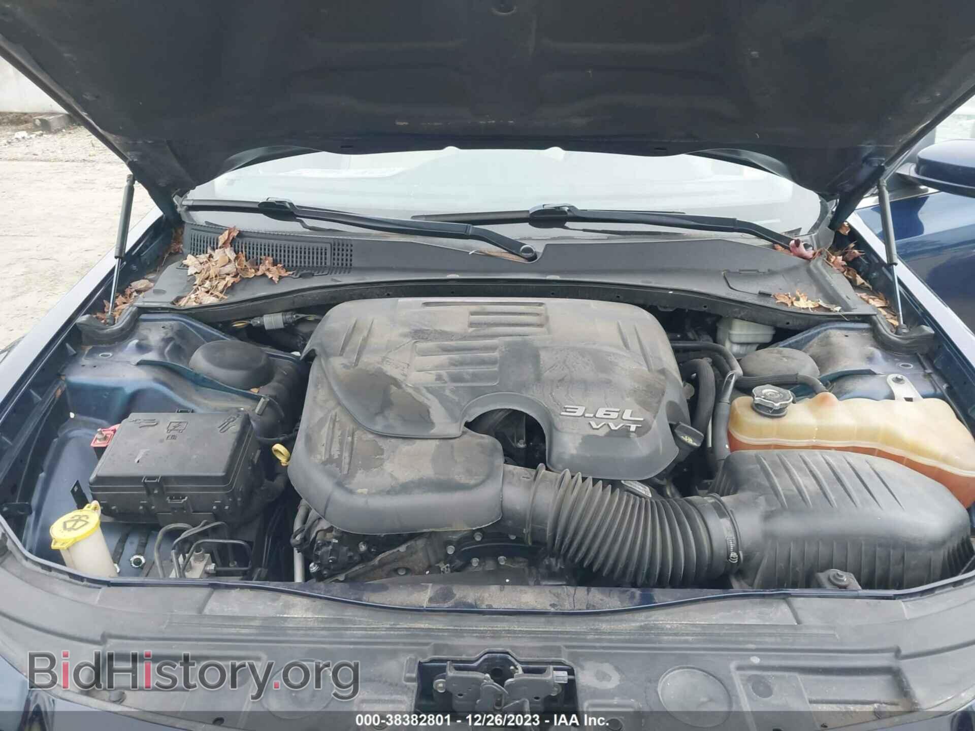 2014 CHRYSLER 300 - VIN: 2C3CCAAG5EH103427 - Фото 10