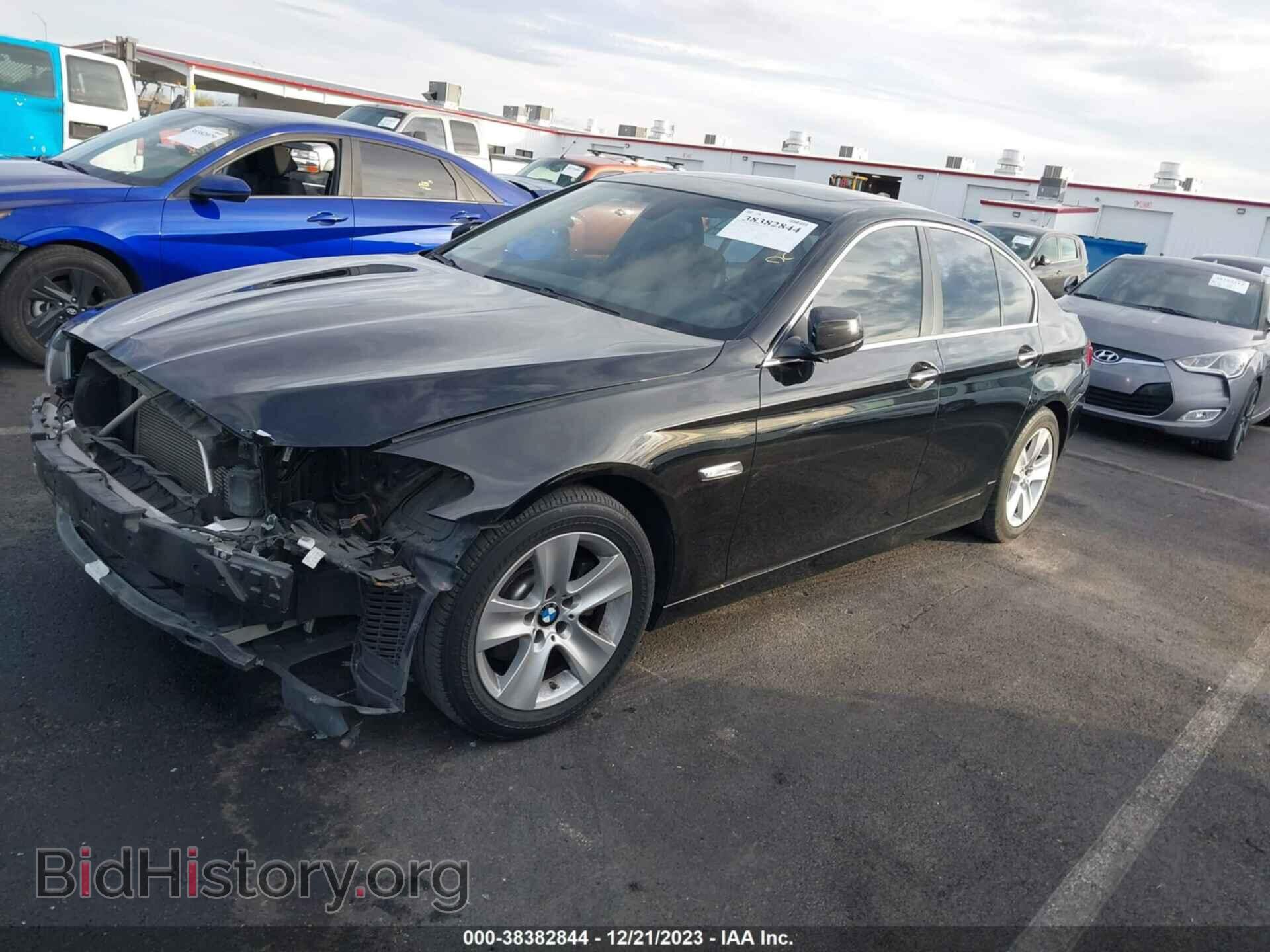 2013 BMW 528I - VIN: WBAXG5C55DD233964 - Фото 2