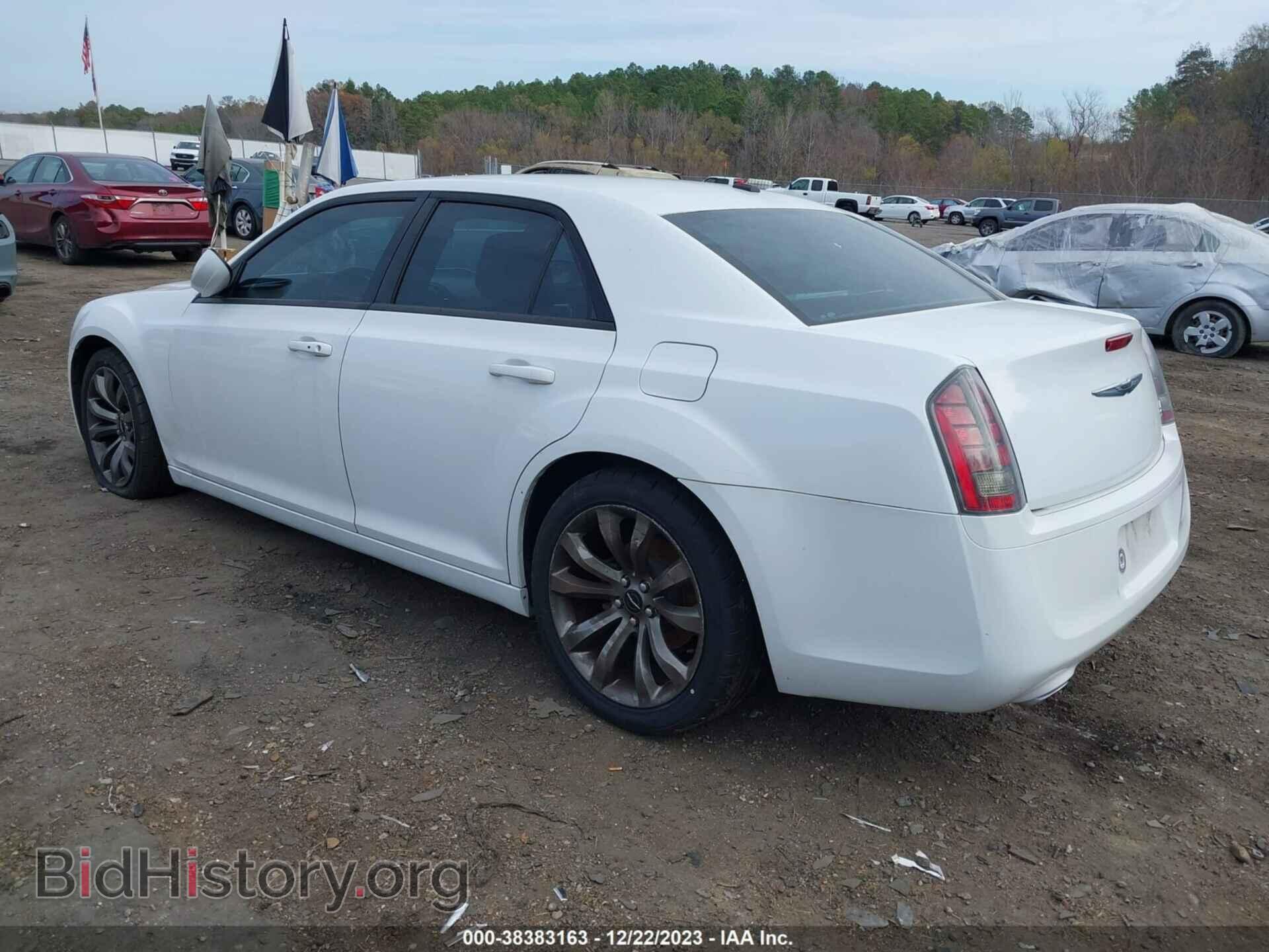 2014 CHRYSLER 300 - VIN: 2C3CCABG9EH245665 - Фото 3
