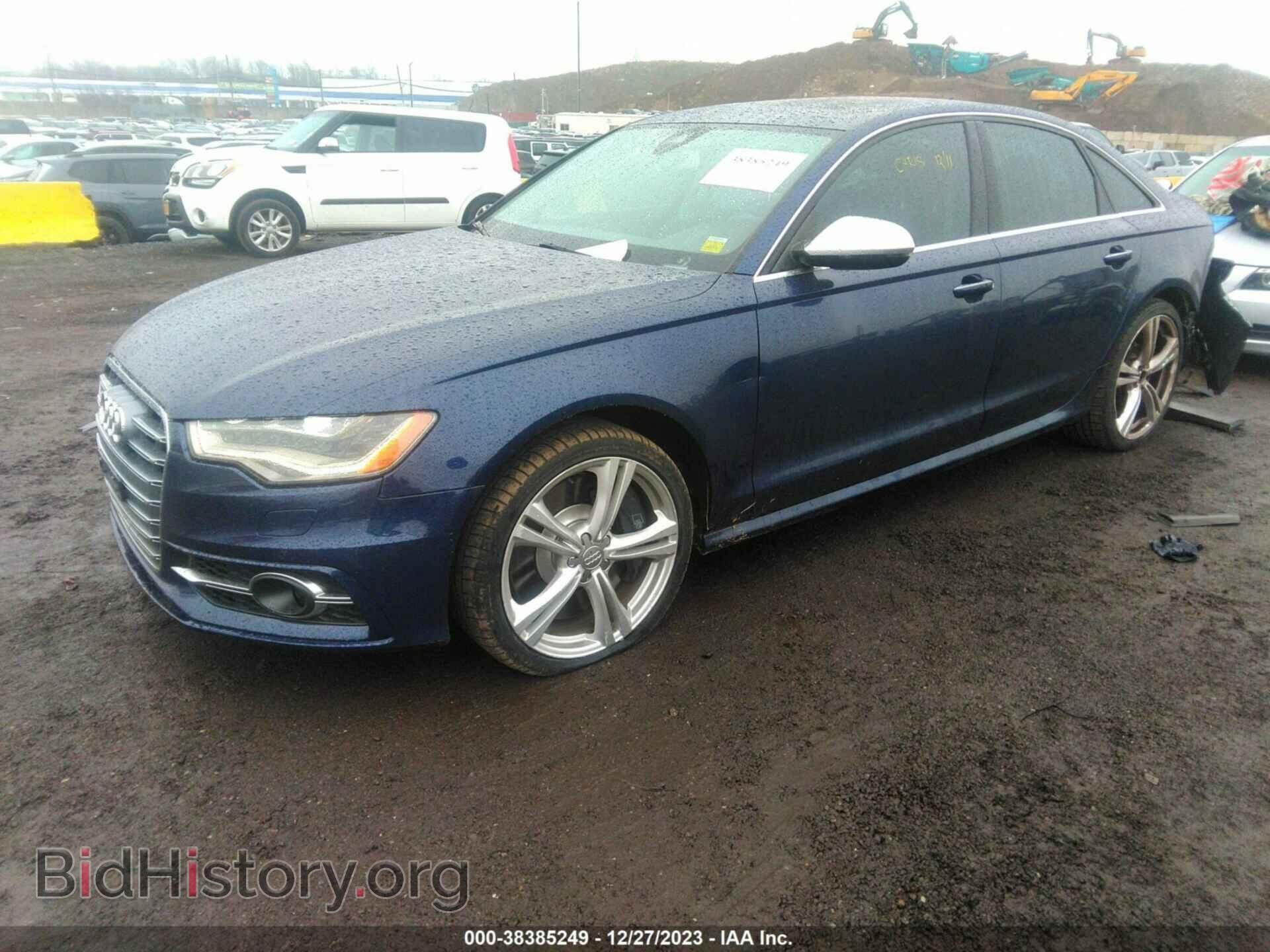 2013 AUDI S6 - VIN: WAUF2AFC9DN140047 - Фото 2