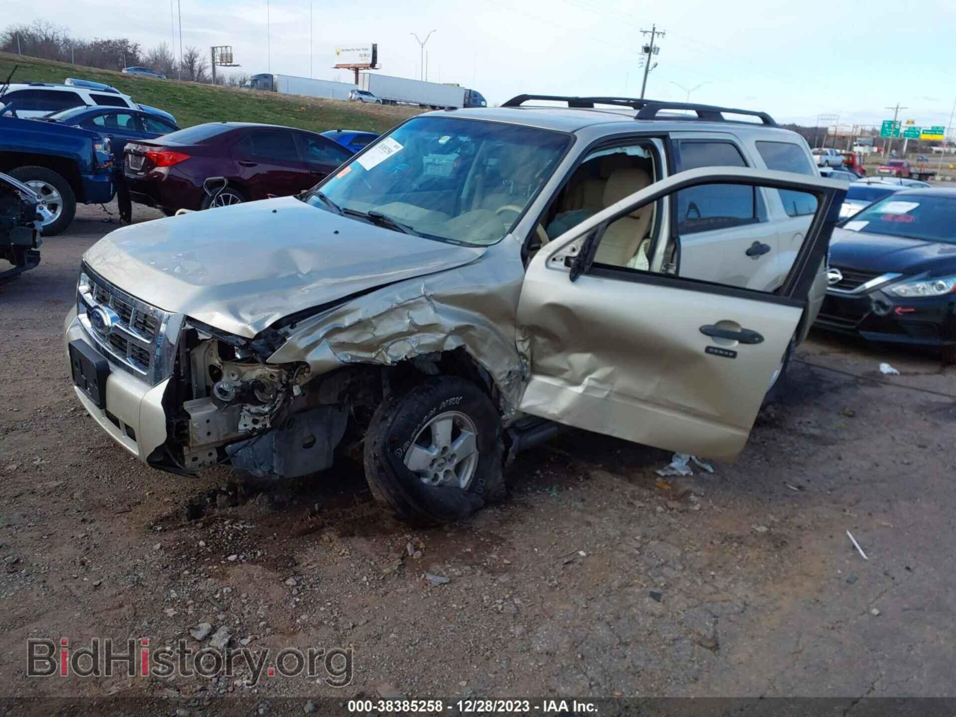 2012 FORD ESCAPE - VIN: 1FMCU0DG1CKA75335 - Фото 2