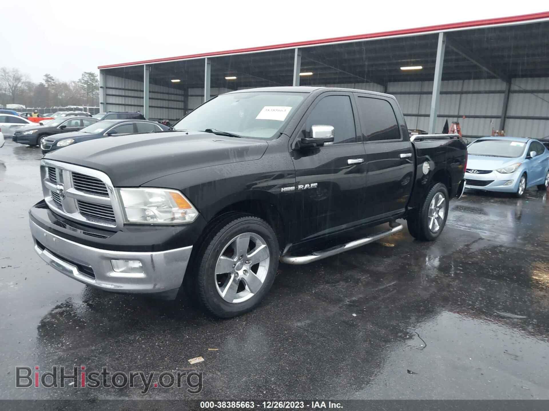 2010 DODGE RAM 1500 - VIN: 1D7RB1CT7AS122038 - Фото 2