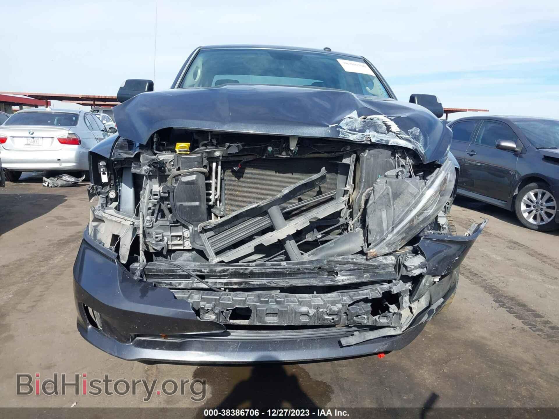 2017 RAM 1500 - VIN: 3C6RR7KT8HG794080 - Фото 6