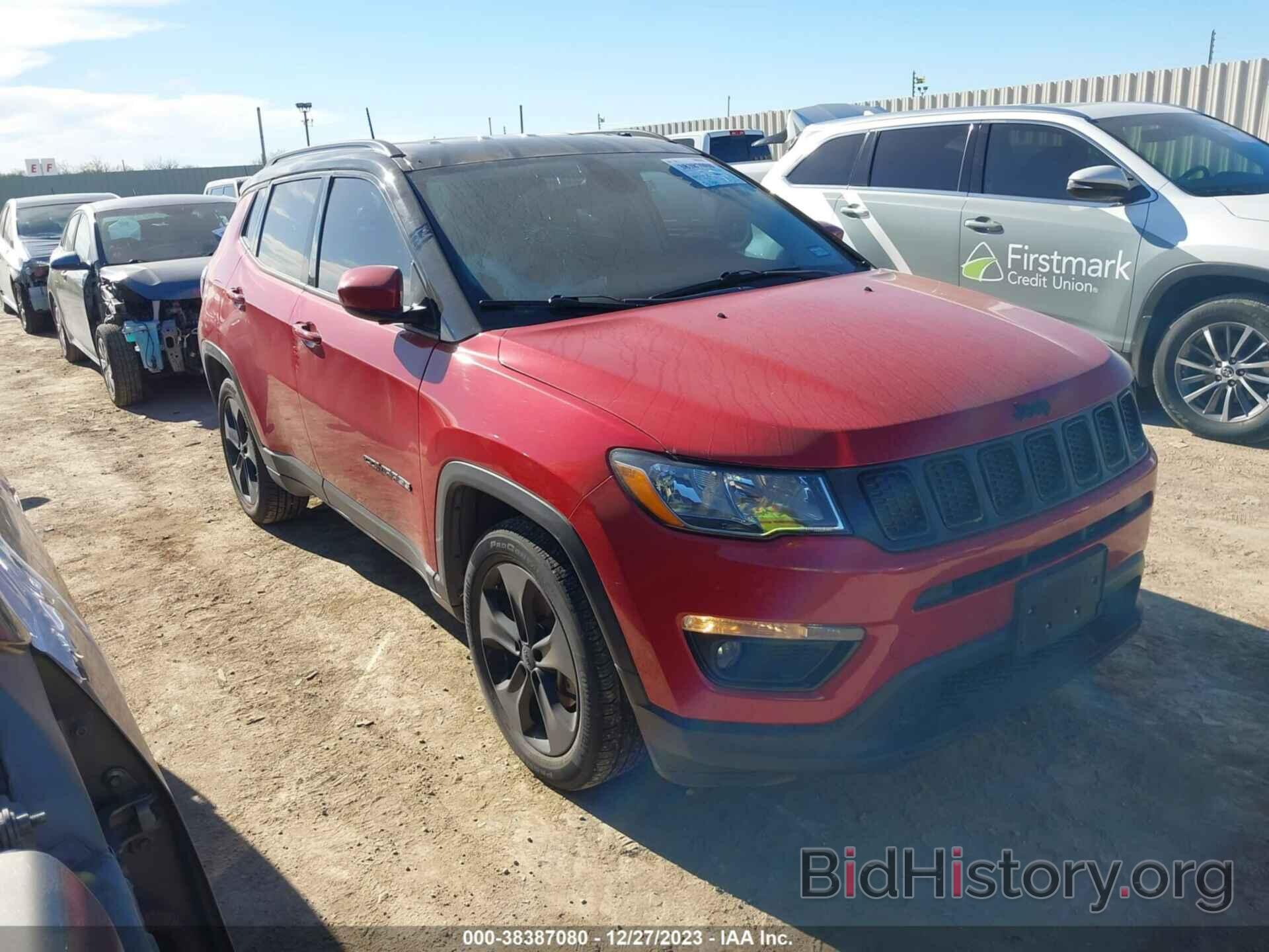 Photo 3C4NJCBB1KT612975 - JEEP COMPASS 2019