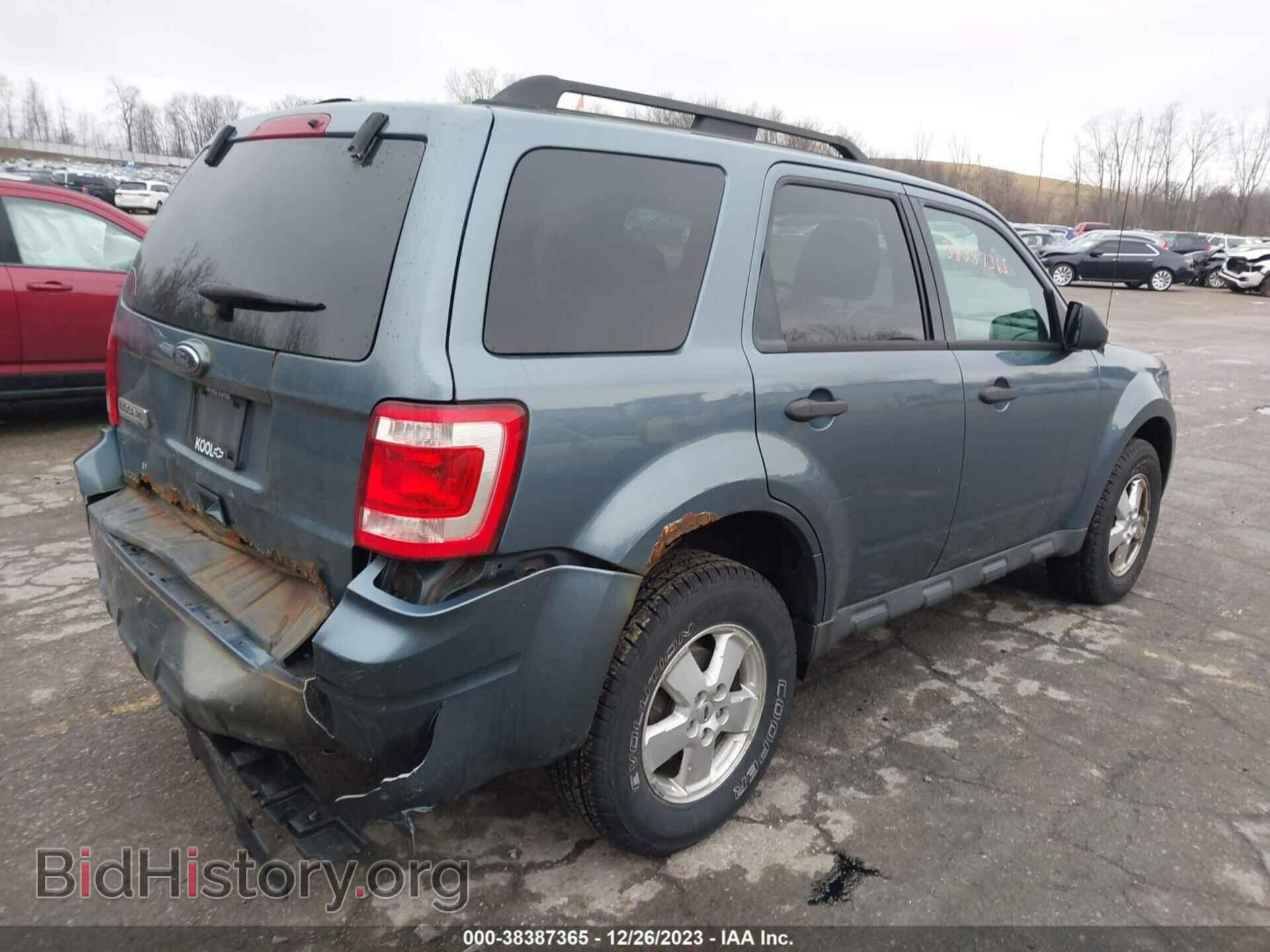 2011 FORD ESCAPE - VIN: 1FMCU9D73BKA49192 - Фото 4