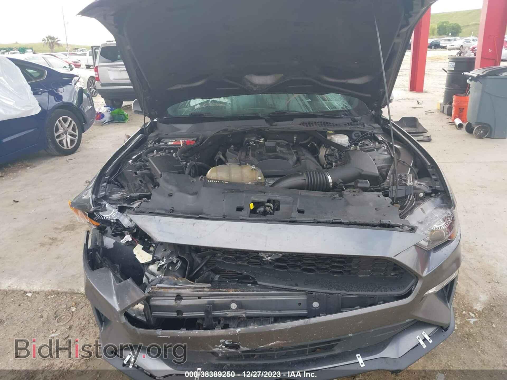 2018 FORD MUSTANG - VIN: 1FATP8UH0J5116588 - Фото 10
