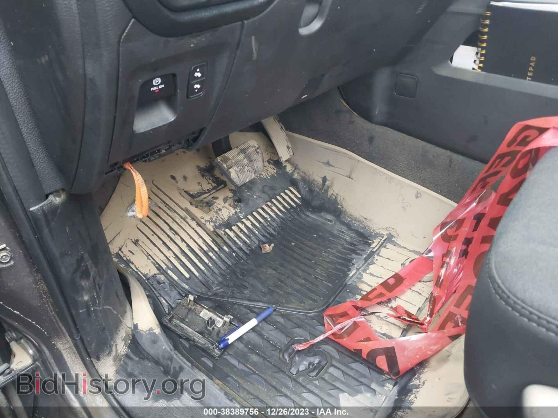 2020 RAM 1500 - VIN: 1C6SRFFT1LN326780 - Фото 6