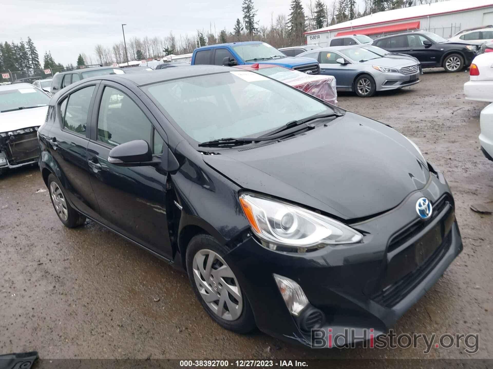 Photo JTDKDTB31F1086833 - TOYOTA PRIUS C 2015