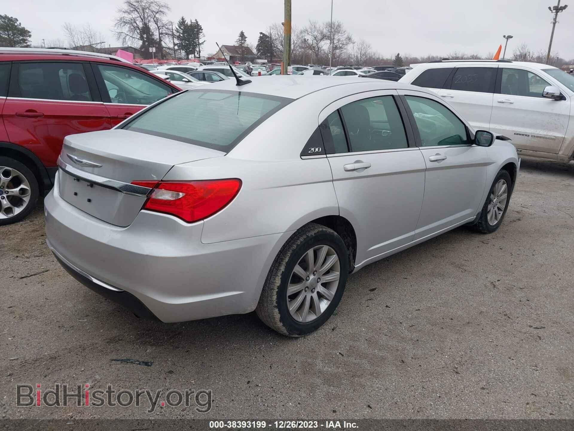 2011 CHRYSLER 200 - VIN: 1C3BC1FB1BN512844 - Фото 4