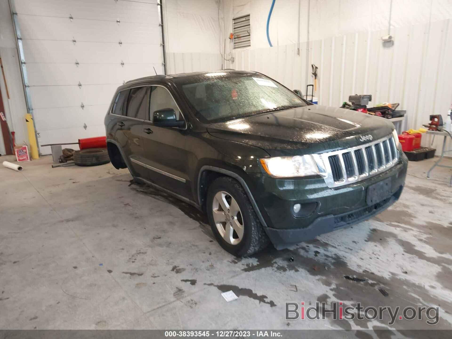 Photo 1J4RR4GG8BC738986 - JEEP GRAND CHEROKEE 2011