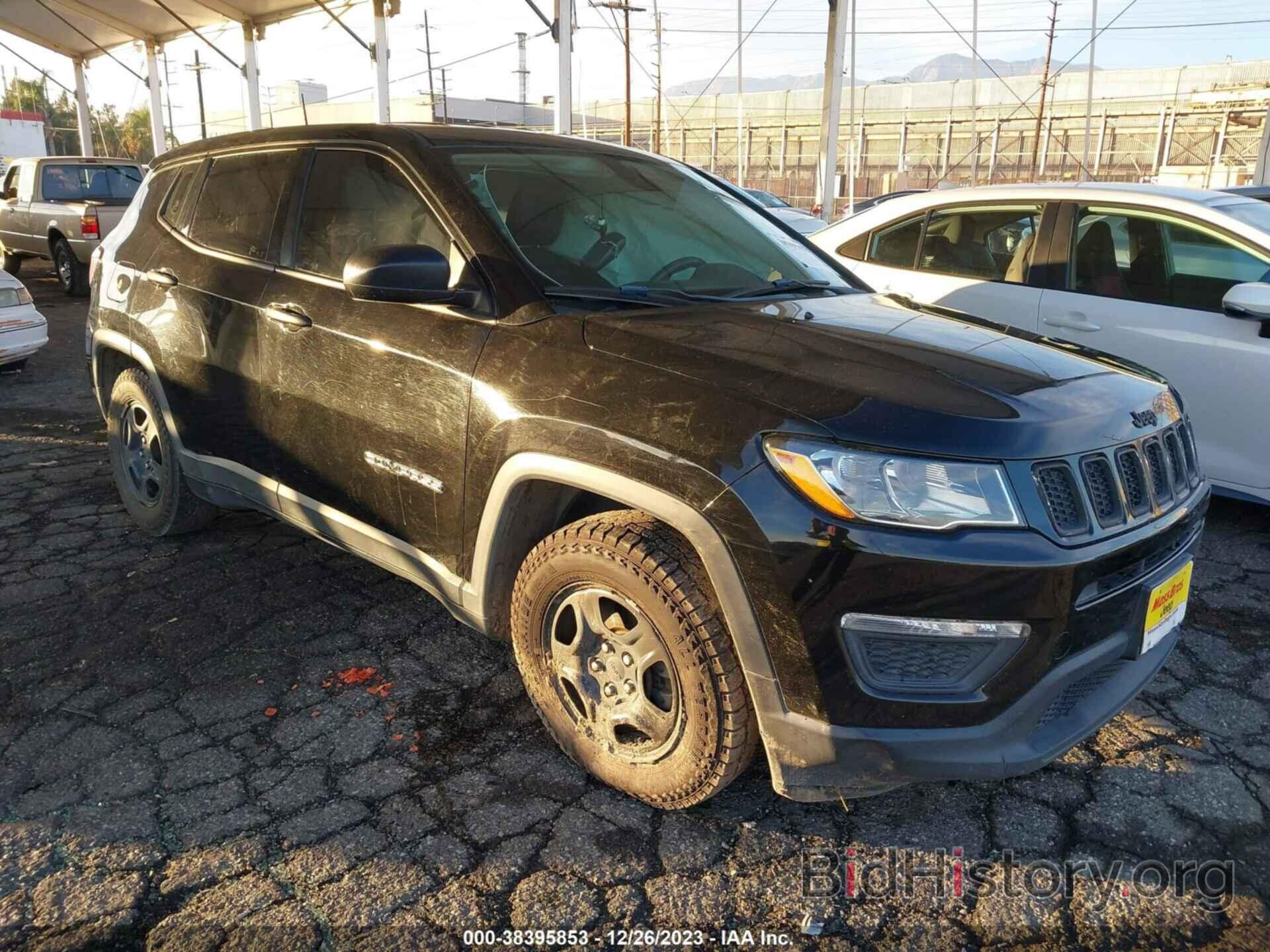 Photo 3C4NJCAB4KT618643 - JEEP COMPASS 2019