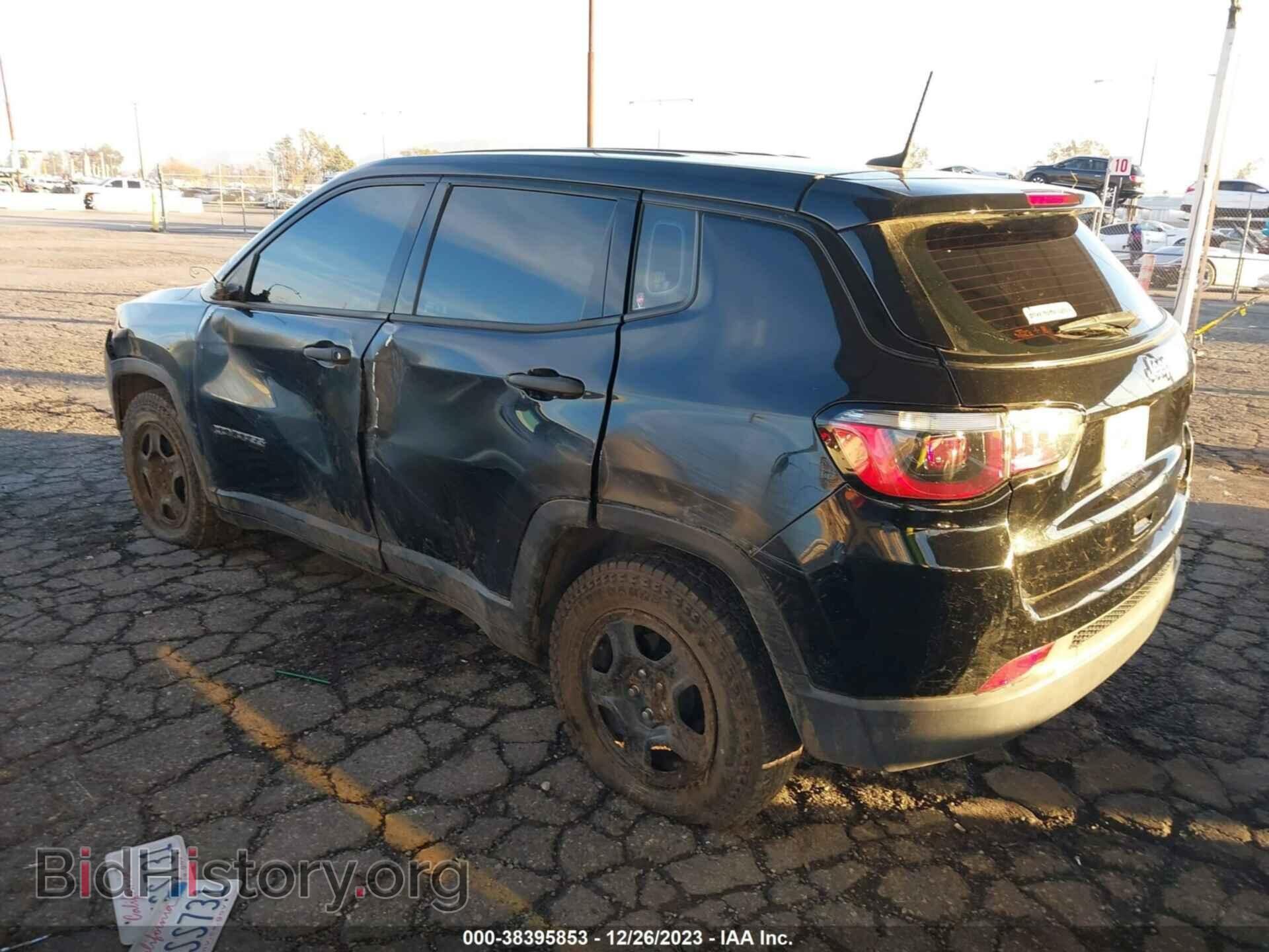 2019 JEEP COMPASS - VIN: 3C4NJCAB4KT618643 - Фото 3