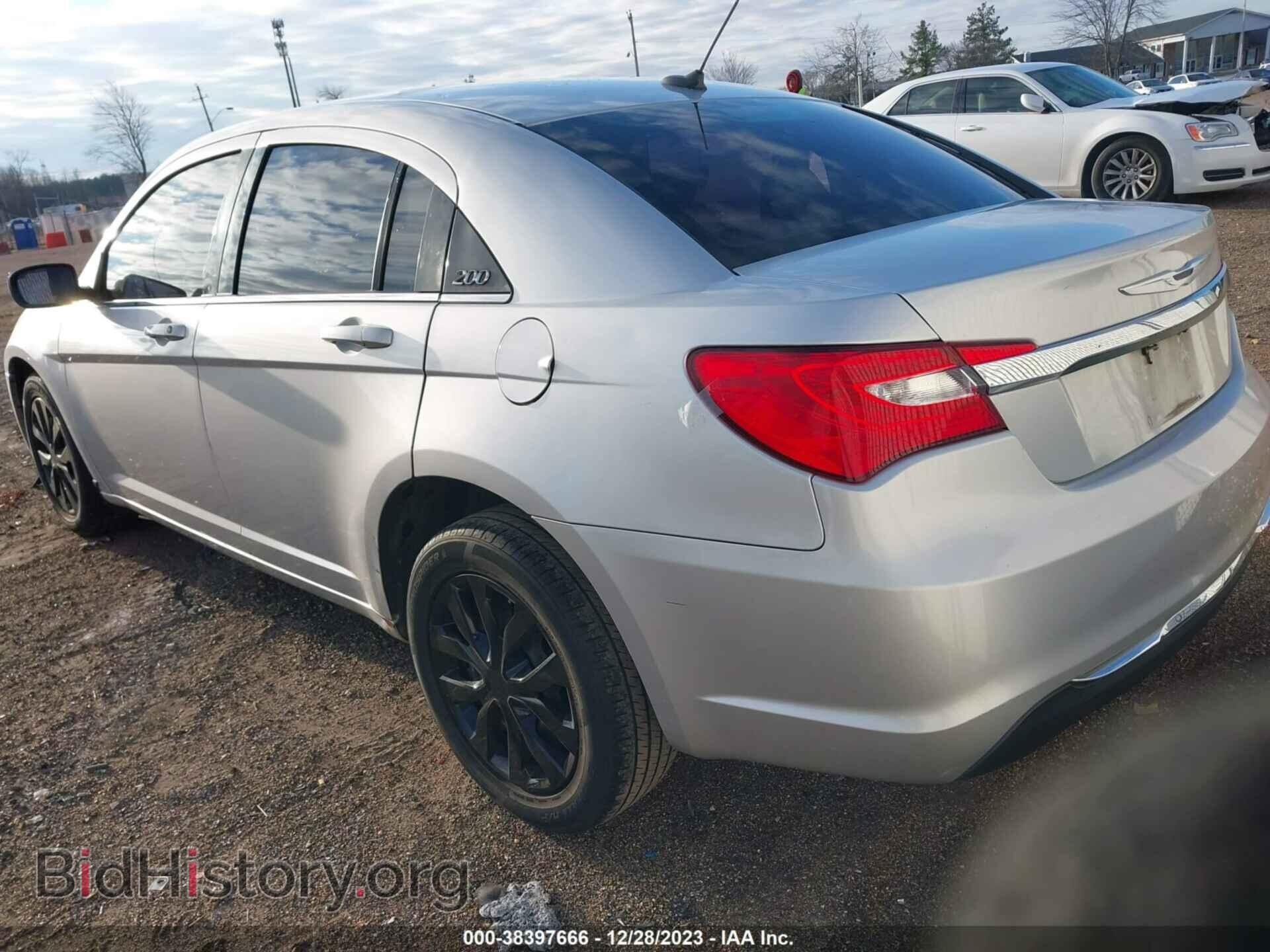 2012 CHRYSLER 200 - VIN: 1C3CCBAB0CN163226 - Фото 3