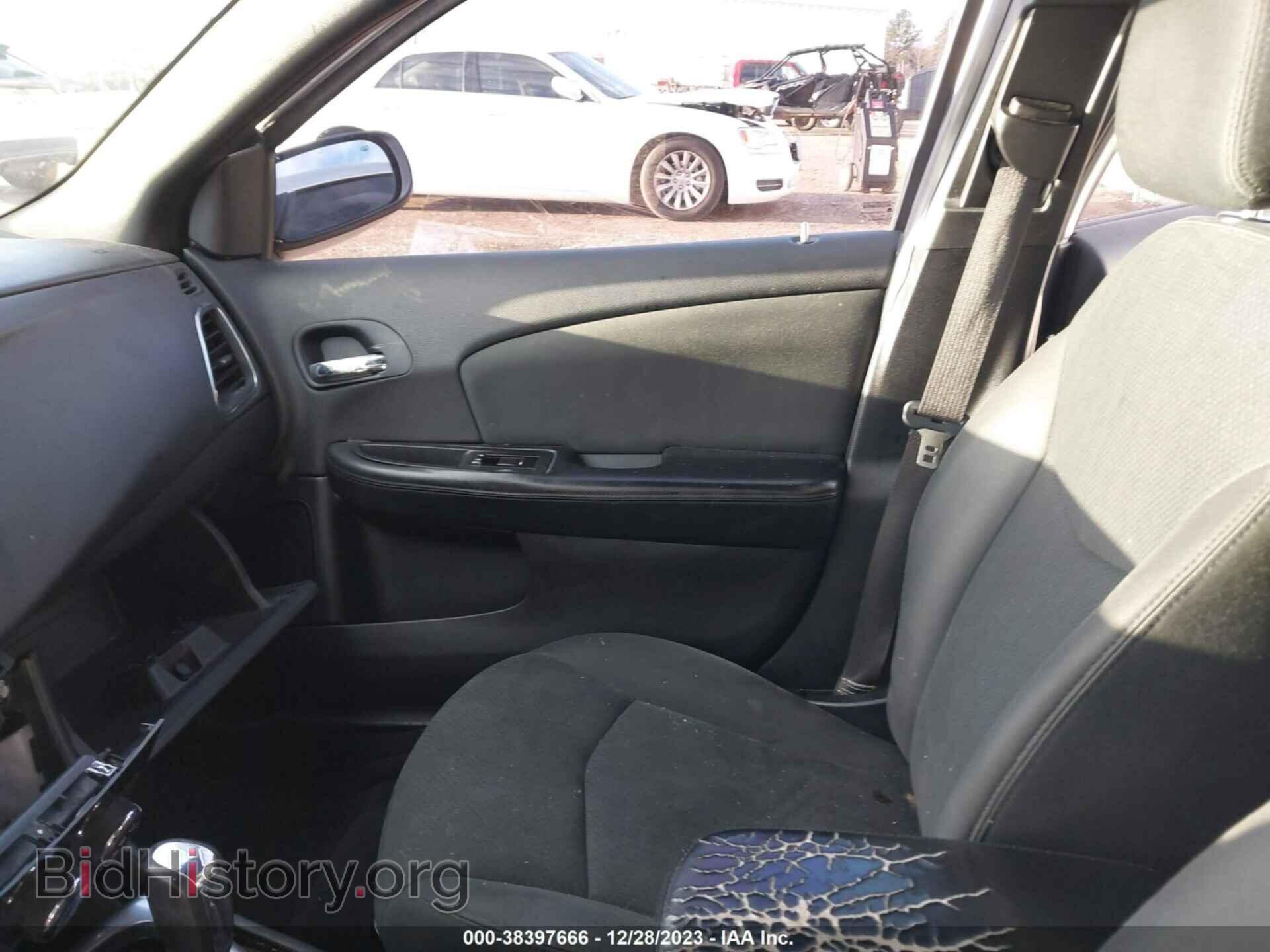 2012 CHRYSLER 200 - VIN: 1C3CCBAB0CN163226 - Фото 5