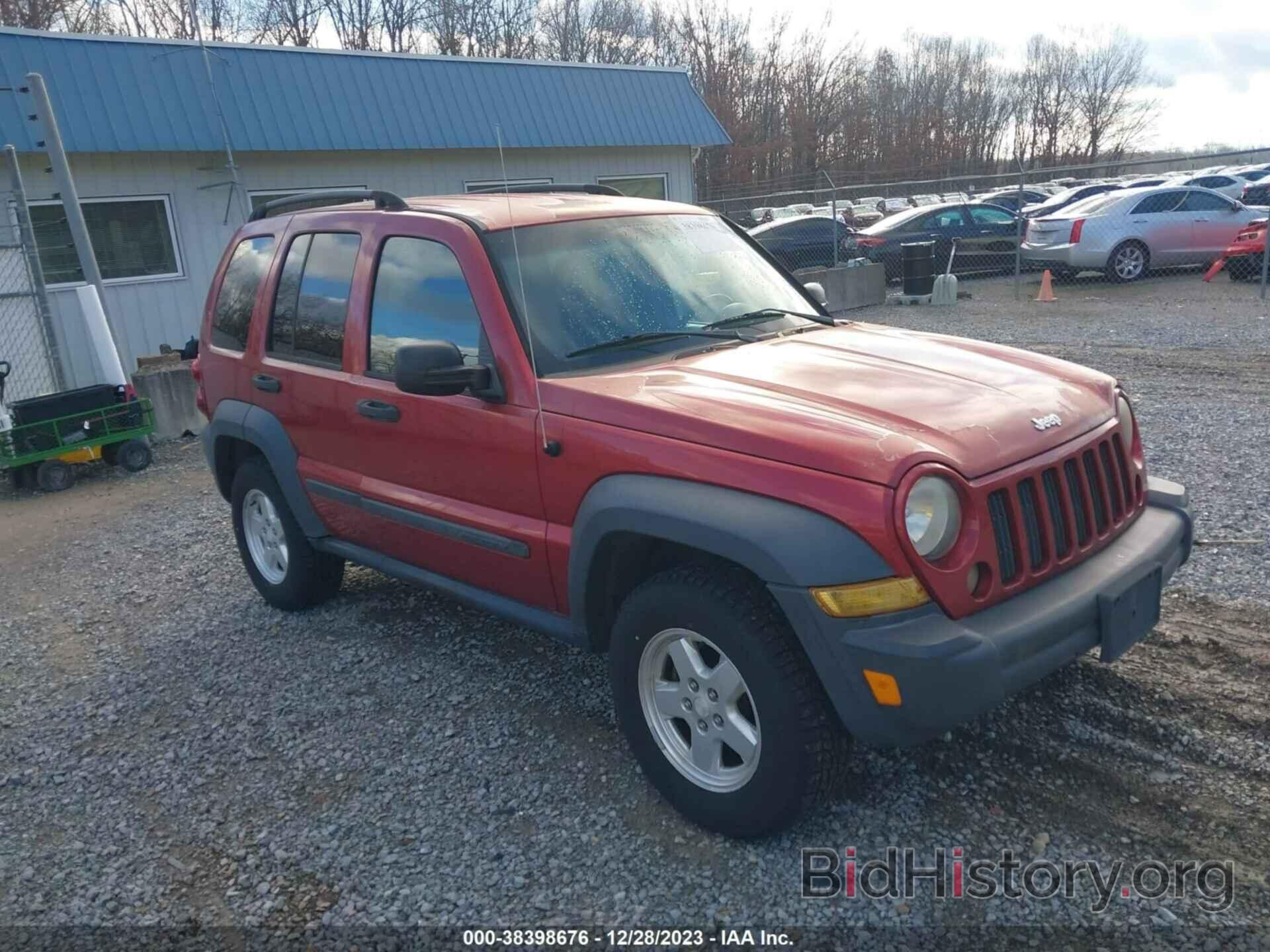 Photo 1J4GL48K86W229769 - JEEP LIBERTY 2006