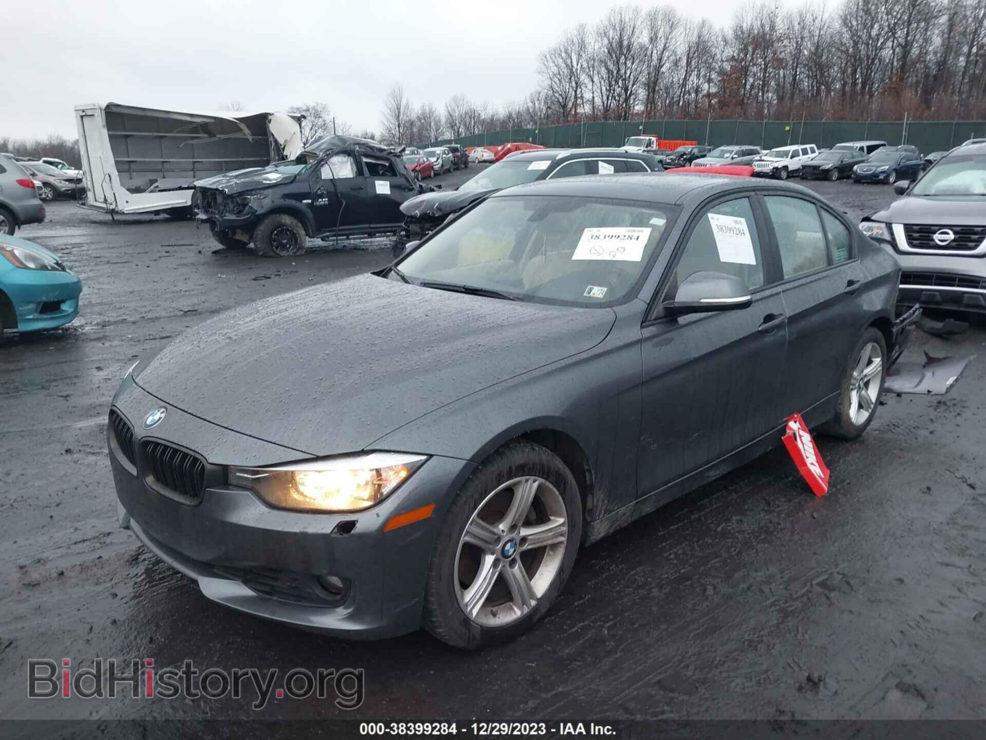 2013 BMW 328I - VIN: WBA3B5G51DNS05029 - Фото 2