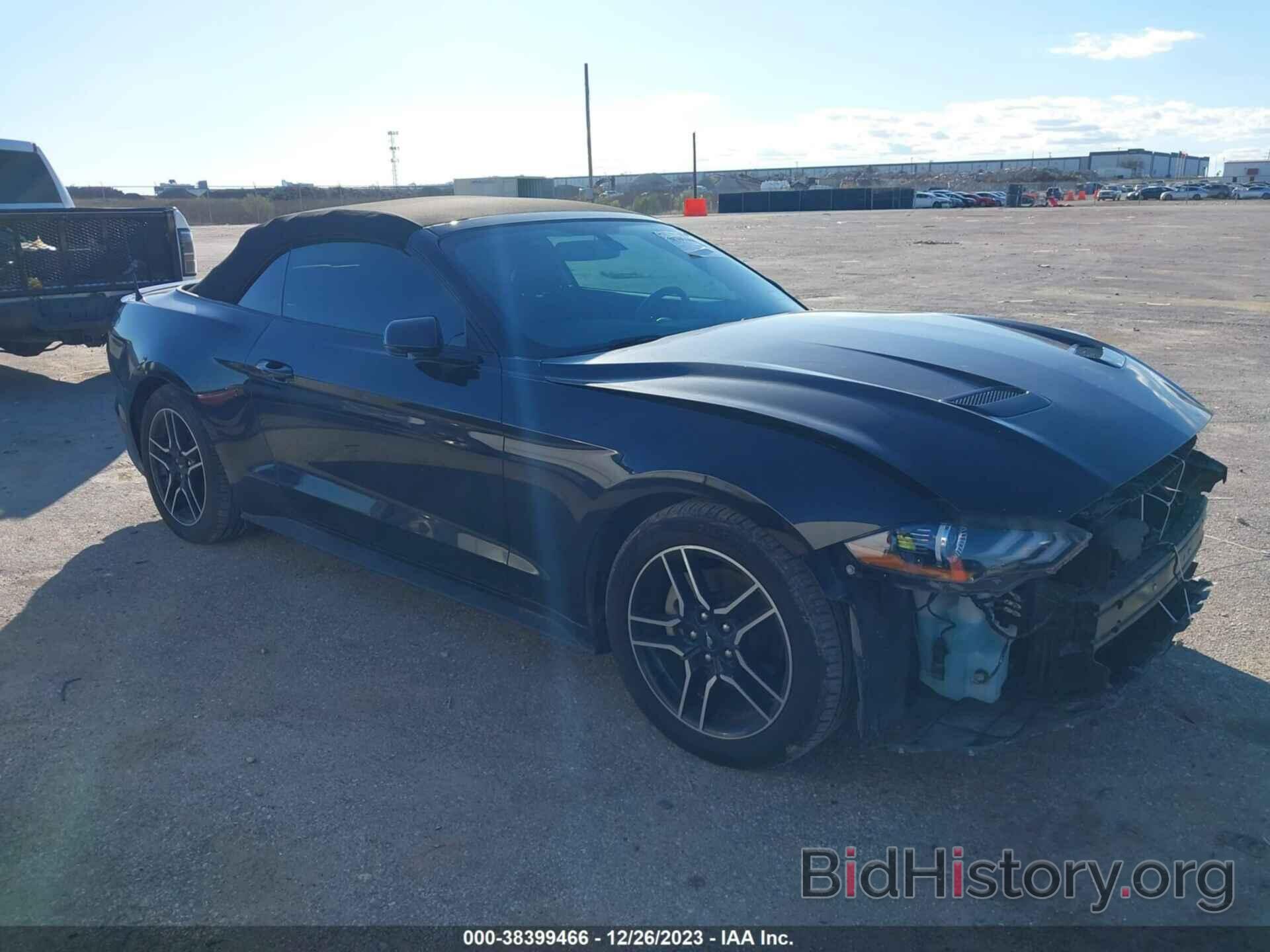 Photo 1FATP8UH8J5143103 - FORD MUSTANG 2018