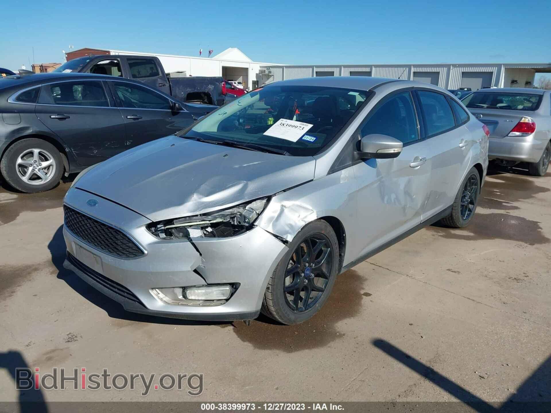 2016 FORD FOCUS - VIN: 1FADP3F22GL332303 - Фото 2