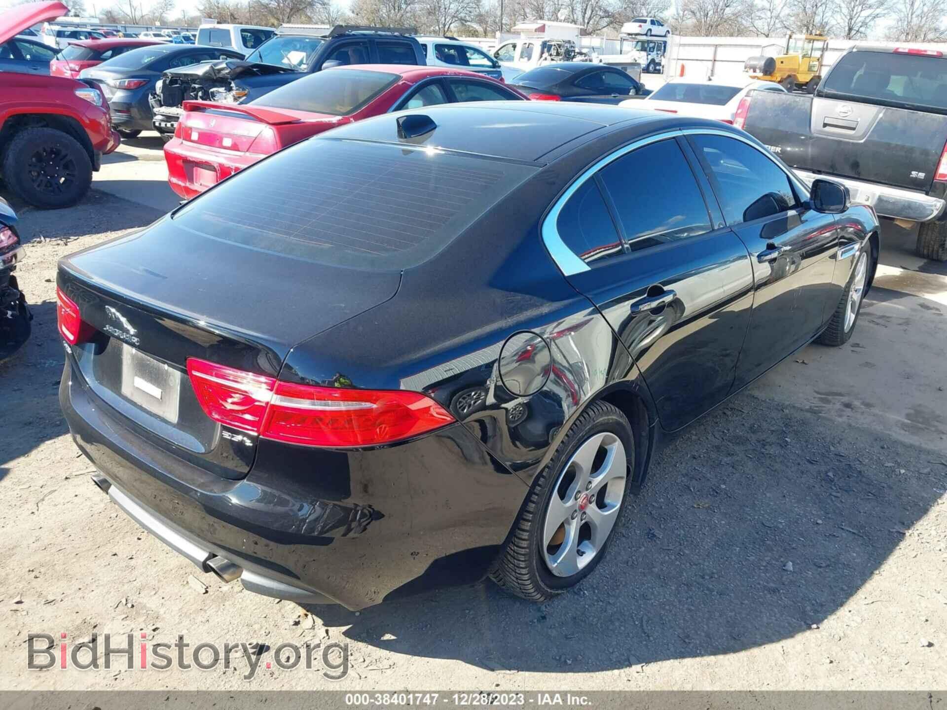 2017 JAGUAR XE - VIN: SAJAR4BG7HA973766 - Фото 4