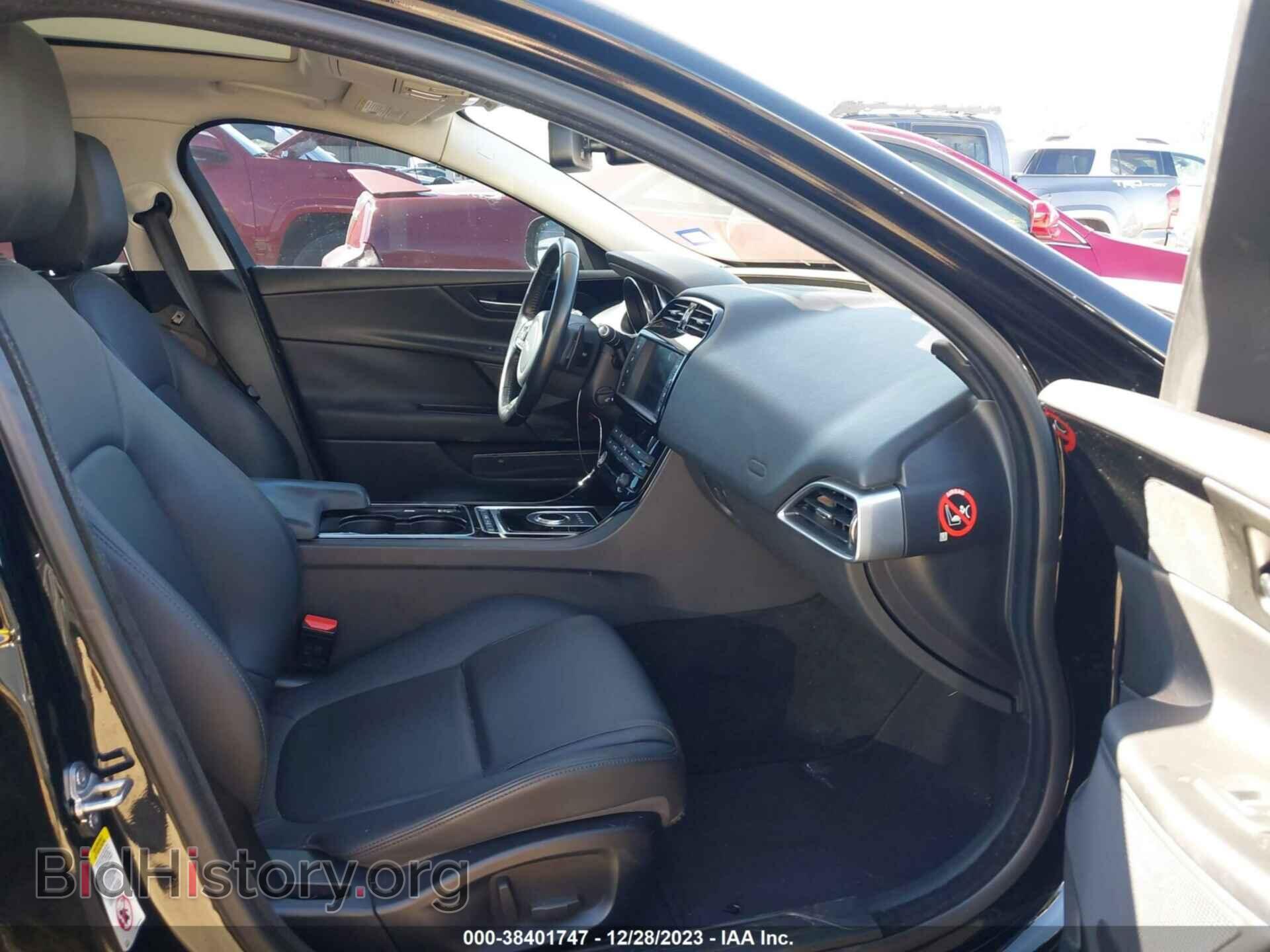 2017 JAGUAR XE - VIN: SAJAR4BG7HA973766 - Фото 5