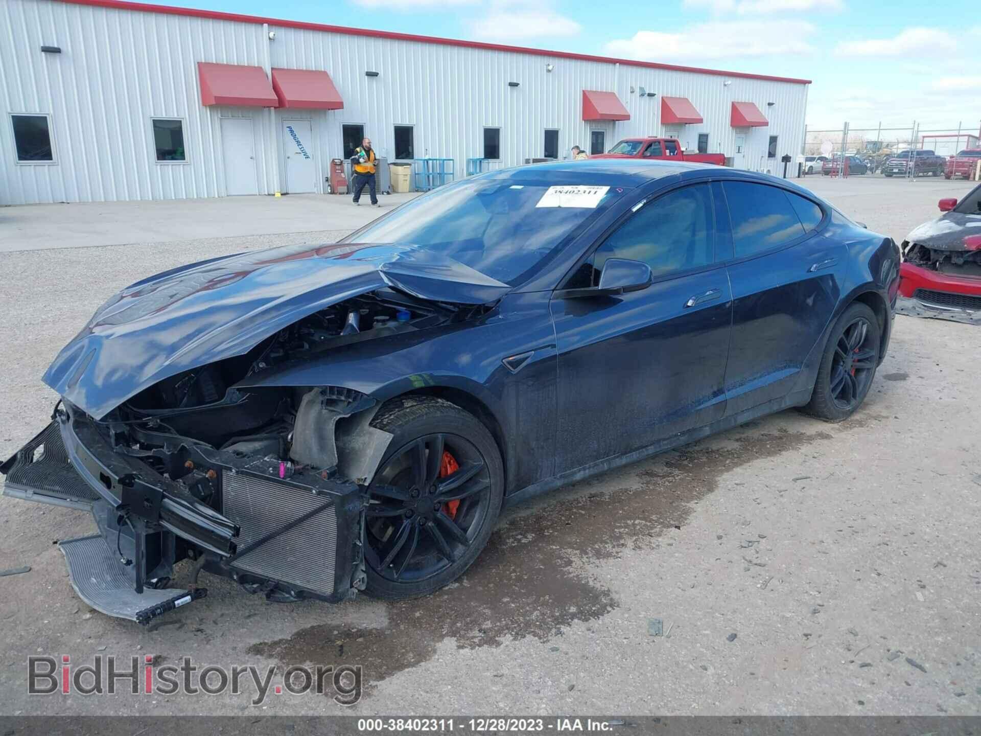 2015 TESLA MODEL S - VIN: 5YJSA1E25FF116648 - Photo 2