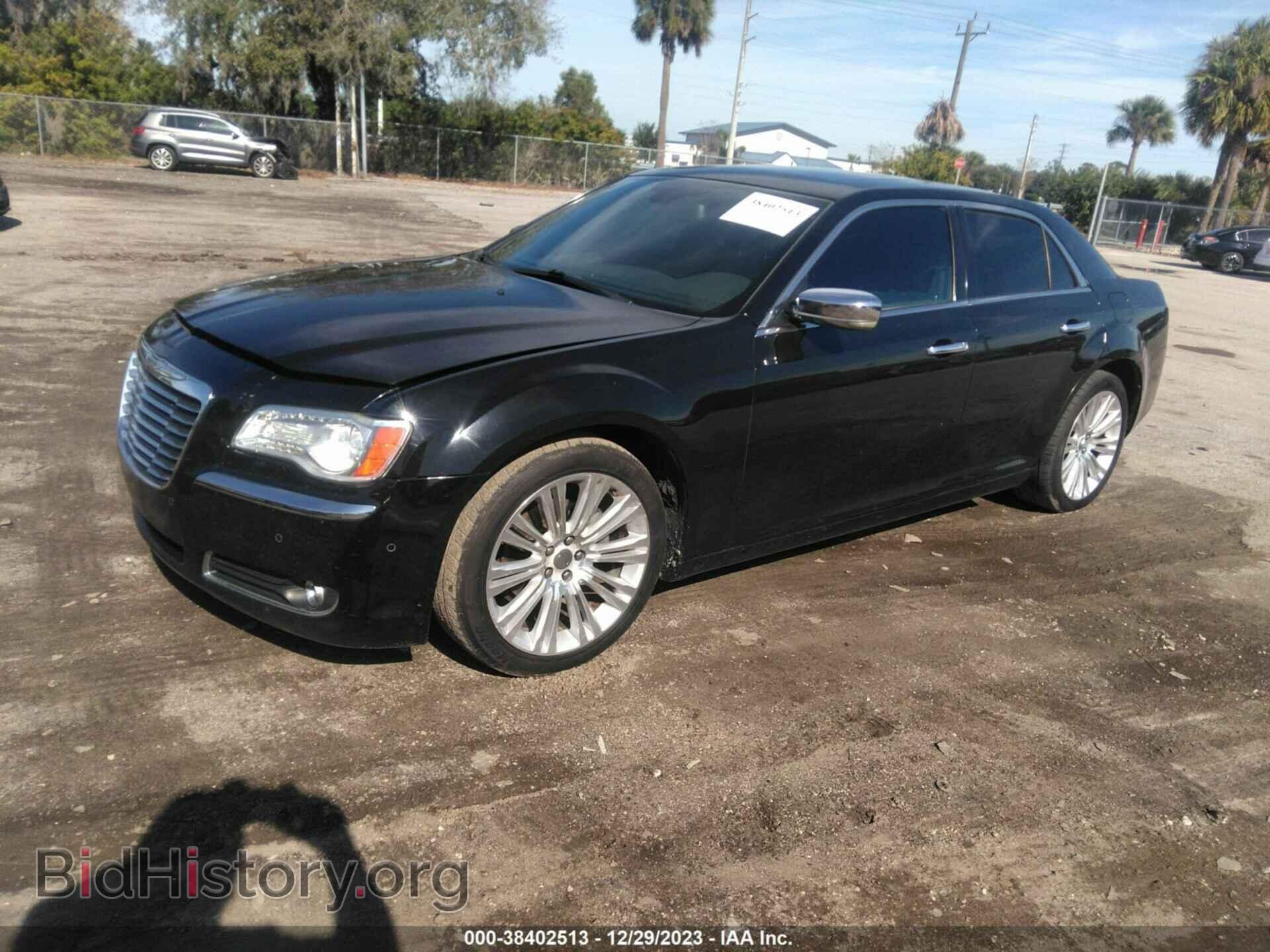 2013 CHRYSLER 300C - VIN: 2C3CCAEG9DH514967 - Фото 2