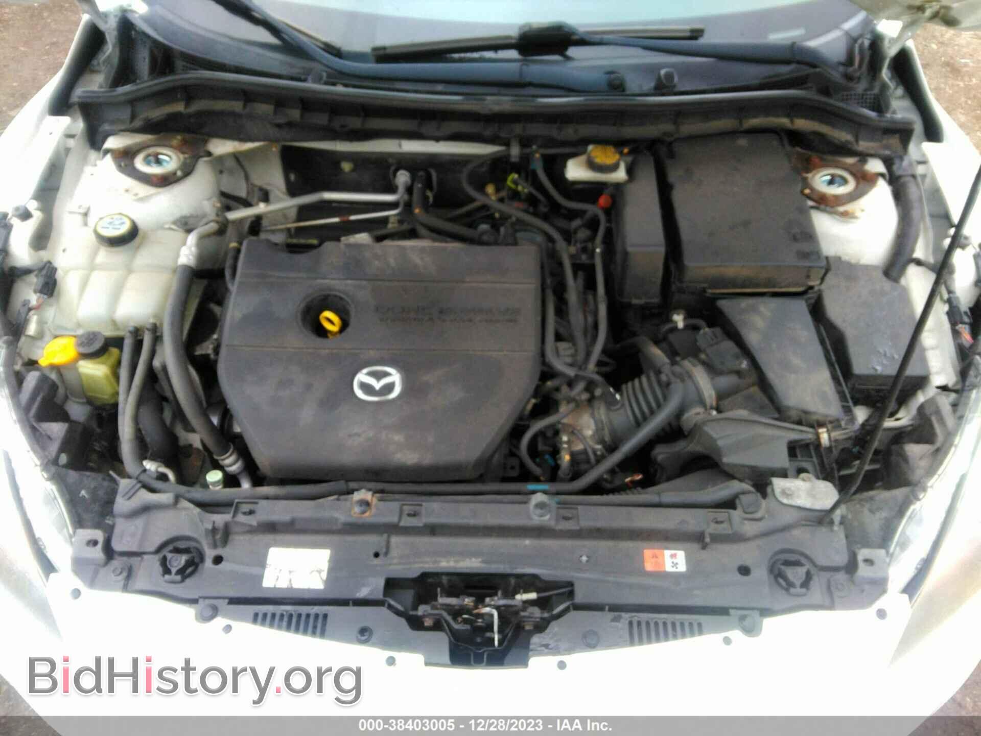 2011 MAZDA MAZDA3 - VIN: JM1BL1M68B1409350 - Фото 10