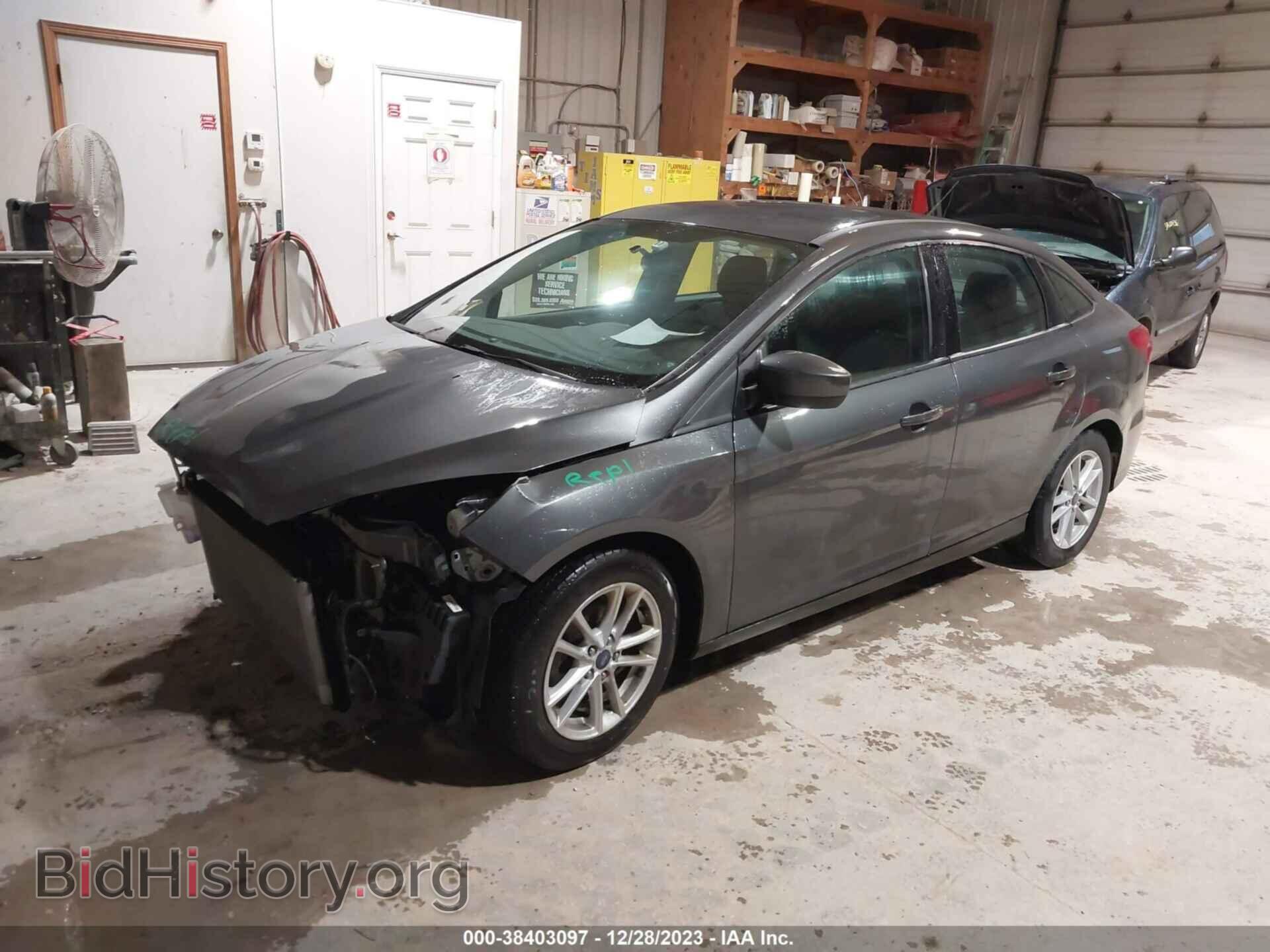 2018 FORD FOCUS - VIN: 1FADP3F27JL217249 - Фото 2