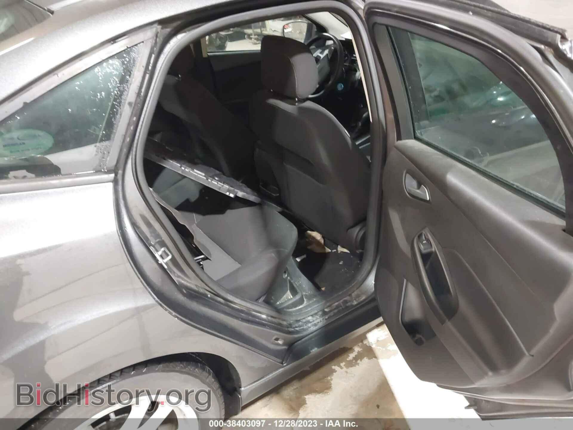 2018 FORD FOCUS - VIN: 1FADP3F27JL217249 - Фото 8