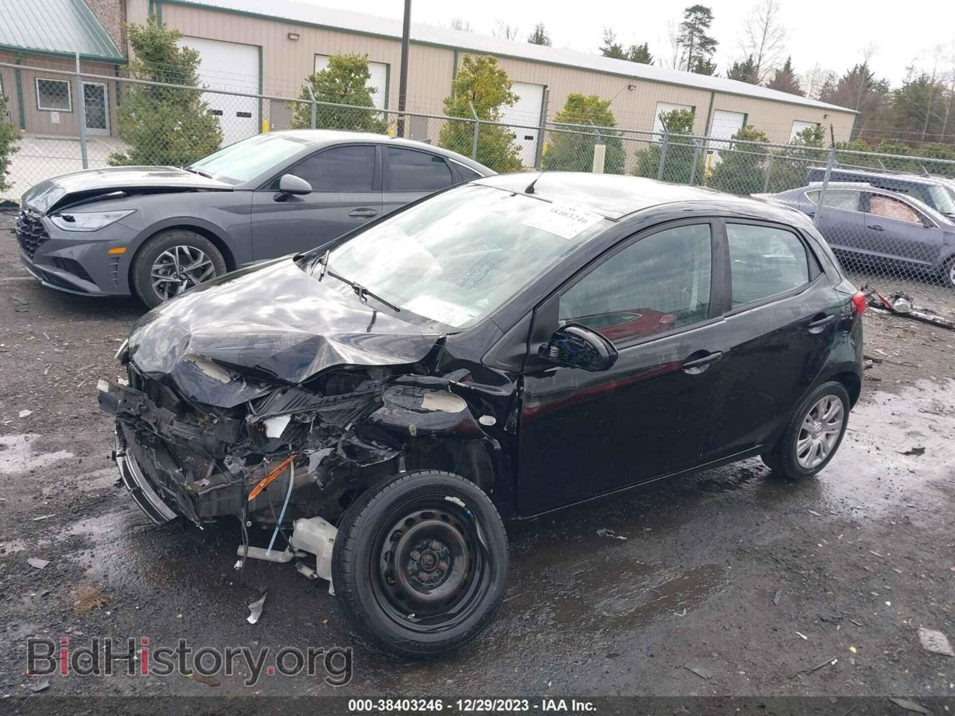 2013 MAZDA MAZDA2 - VIN: JM1DE1KZ8D0165997 - Фото 2