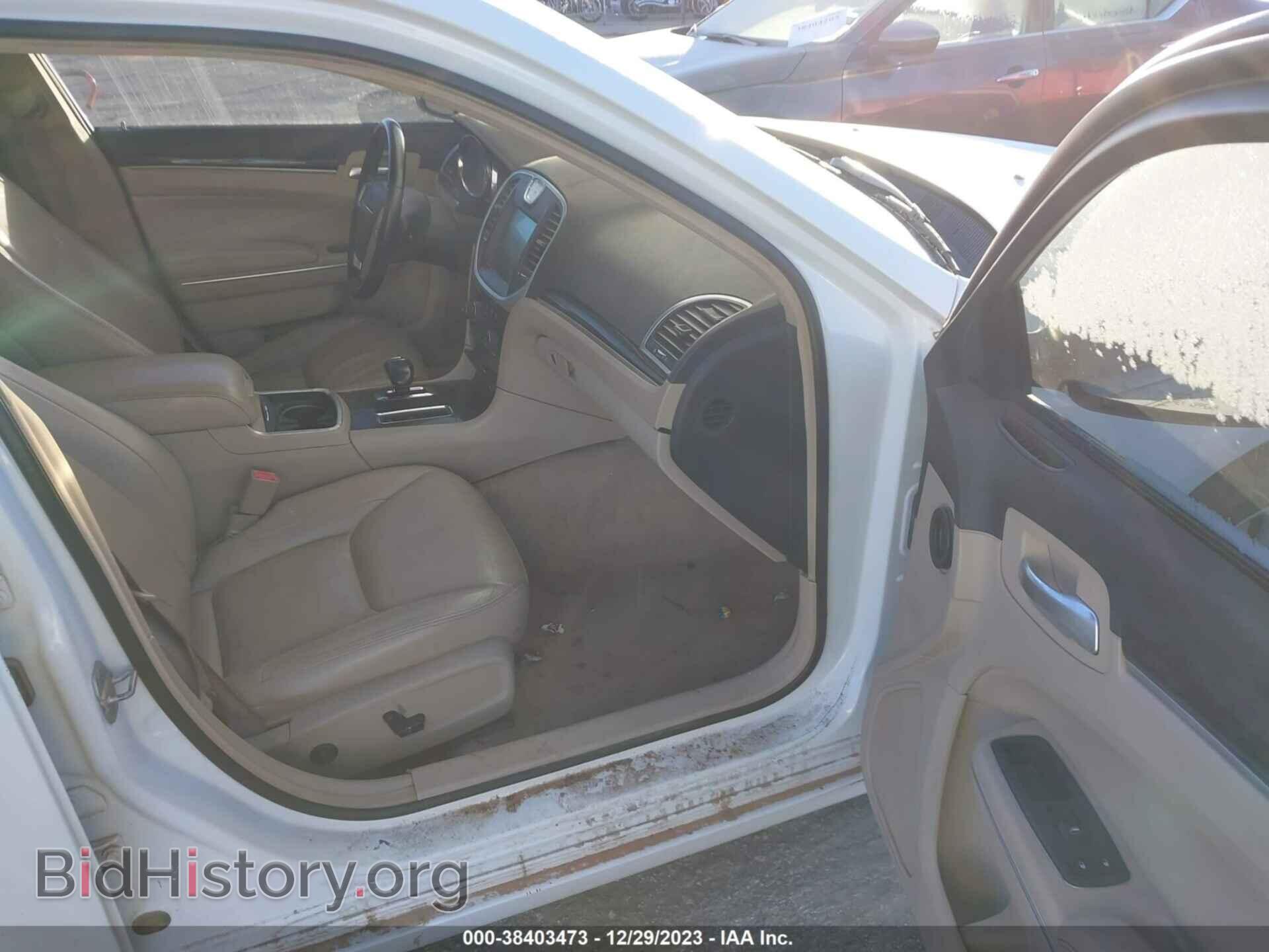 2013 CHRYSLER 300 - VIN: 2C3CCAAG6DH588451 - Фото 5