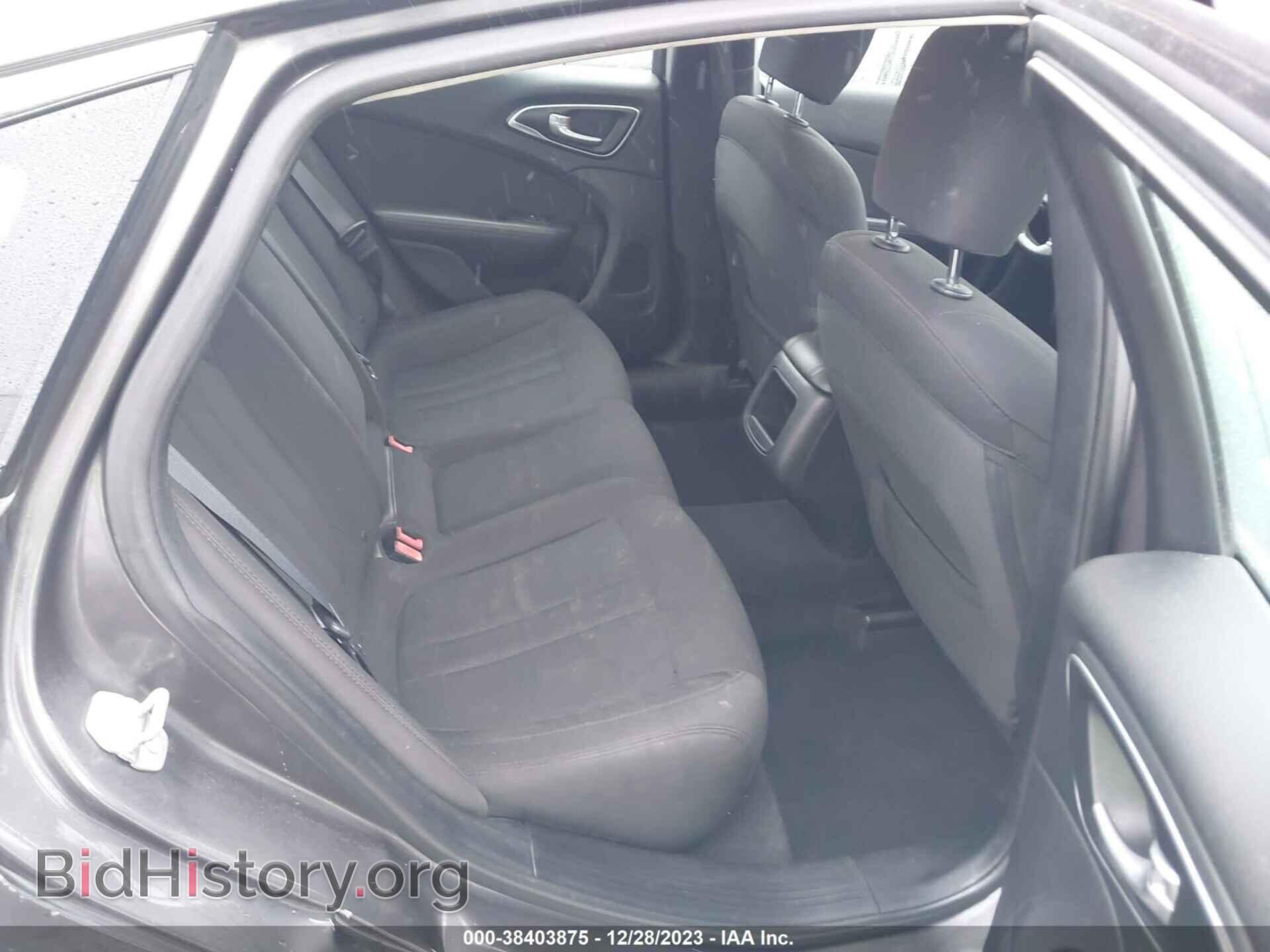 2015 CHRYSLER 200 - VIN: 1C3CCCAB3FN704778 - Фото 8