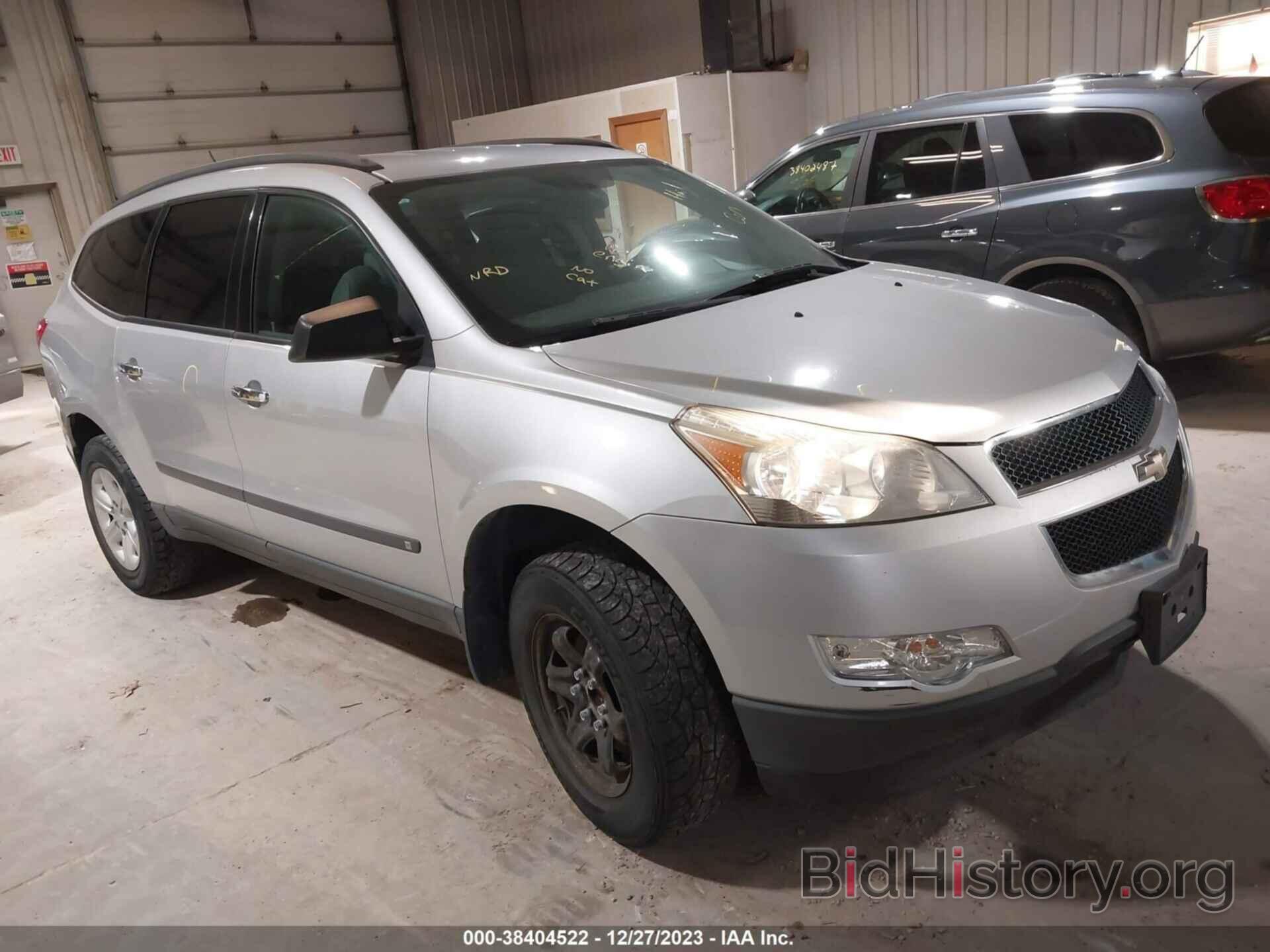 Photo 1GNLREED1AS129602 - CHEVROLET TRAVERSE 2010
