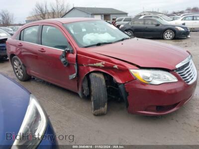 2013 Chrysler 200 Touring, красный — VIN 1C3CCBBG4DN527160, IAAI