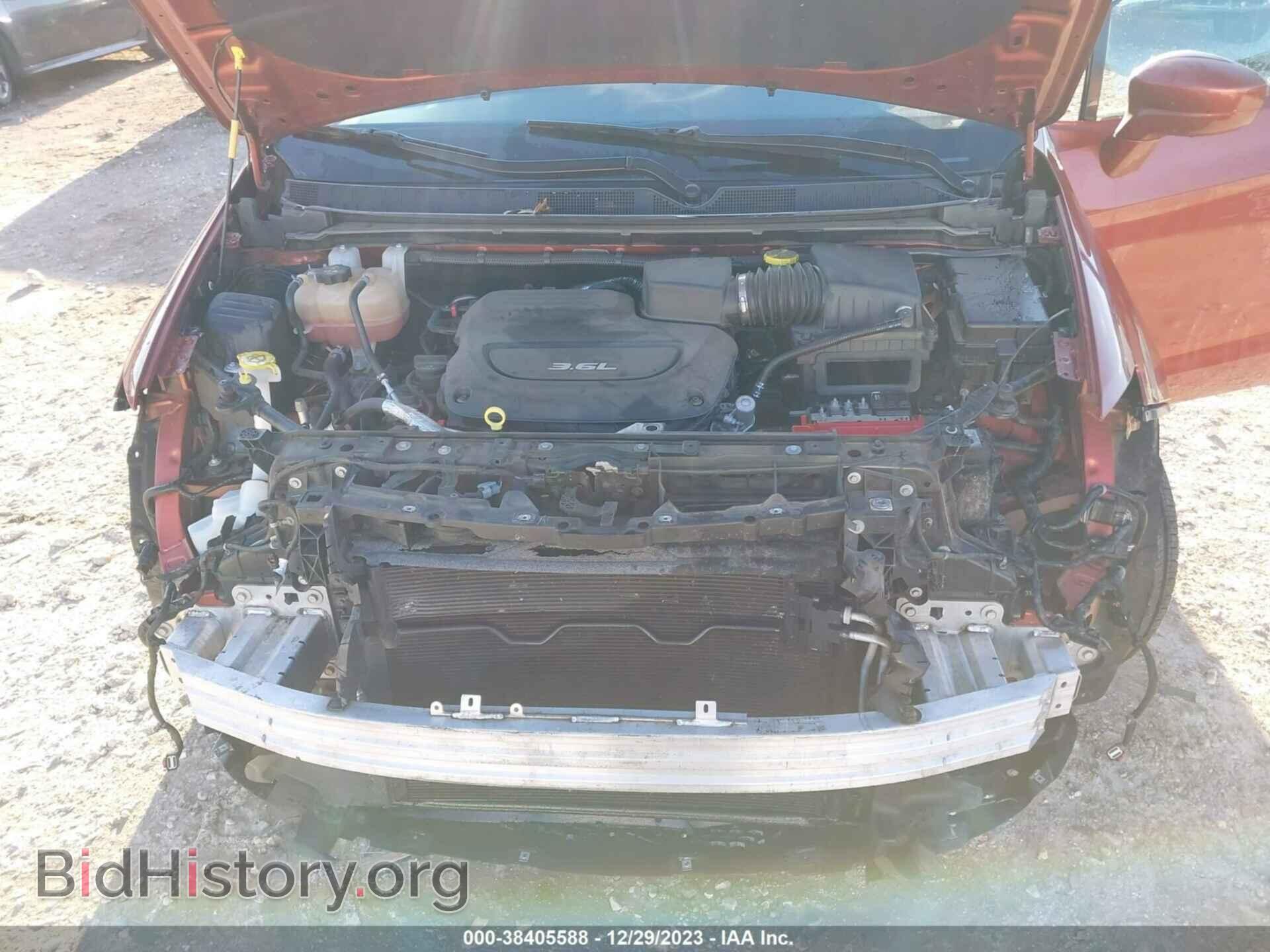 2018 CHRYSLER PACIFICA - VIN: 2C4RC1FG1JR295206 - Photo 10