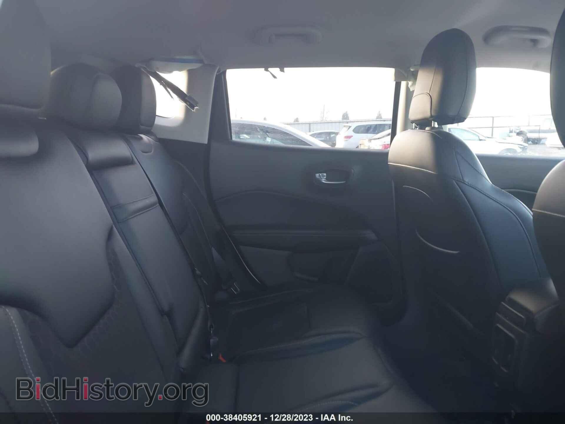 2018 JEEP COMPASS - VIN: 3C4NJDBB6JT111925 - Фото 8