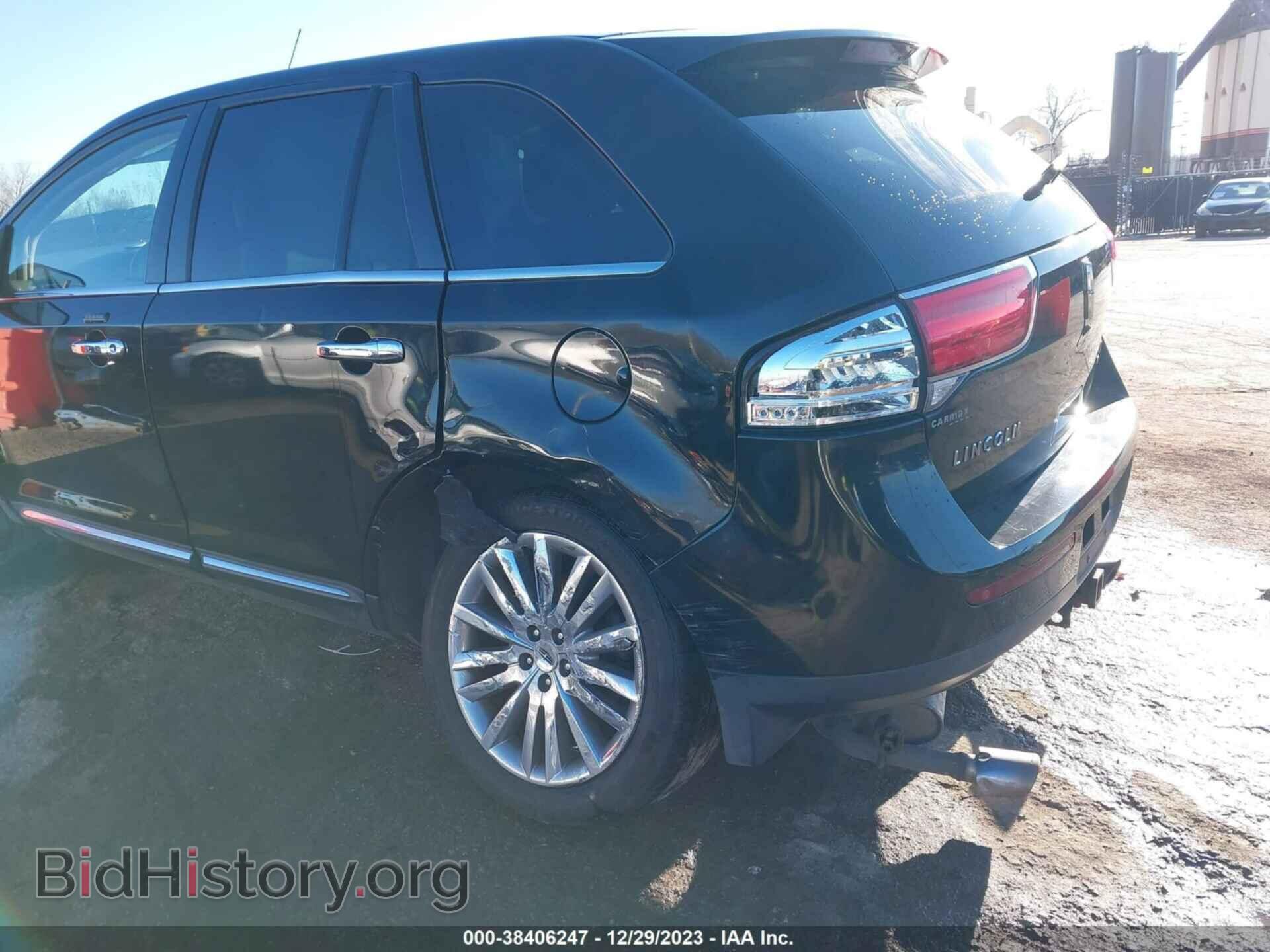 2011 LINCOLN MKX - VIN: 2LMDJ8JK0BBJ31900 - Photo 6